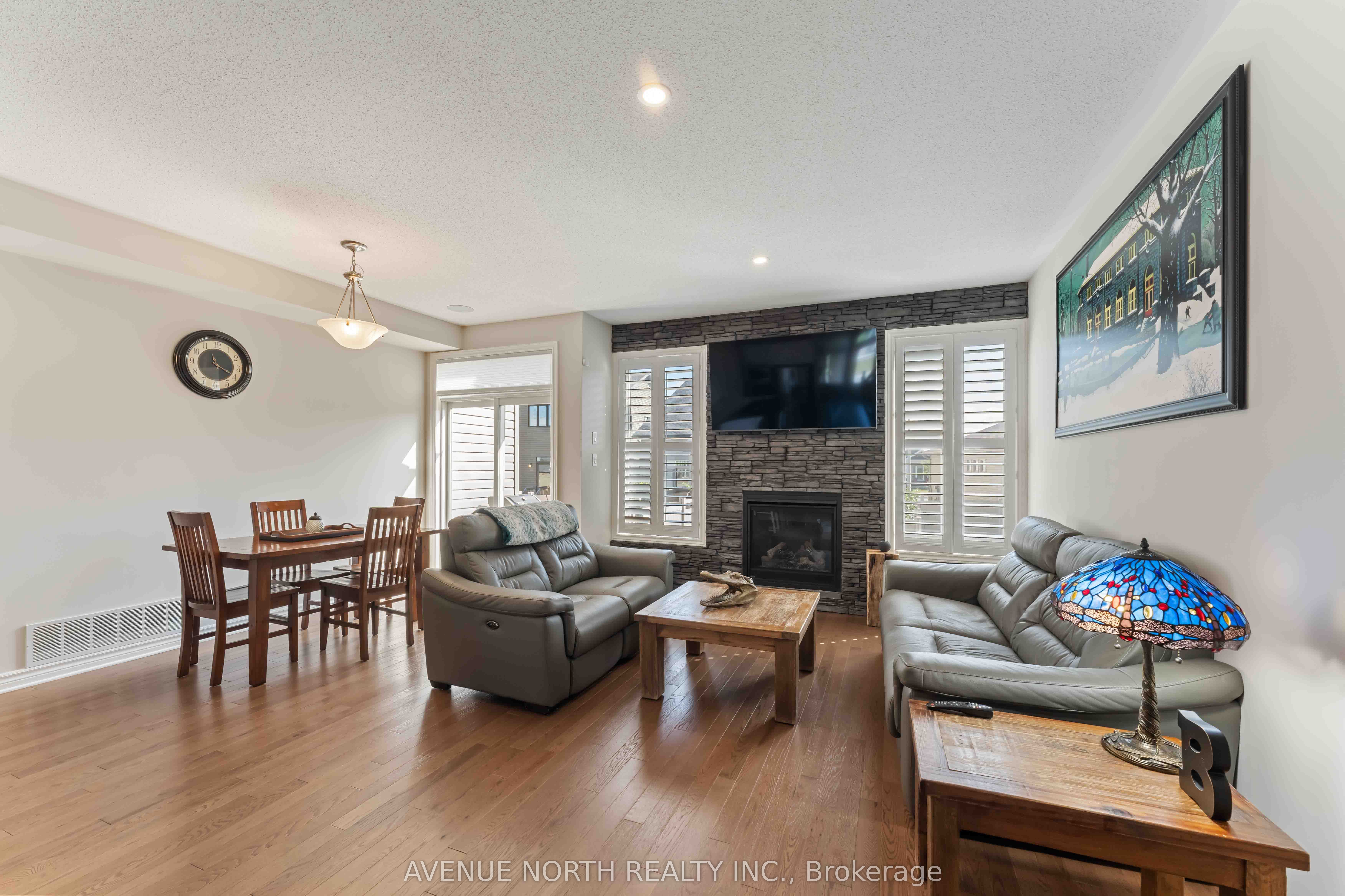1140 Beckett Crescent Property Photo 7