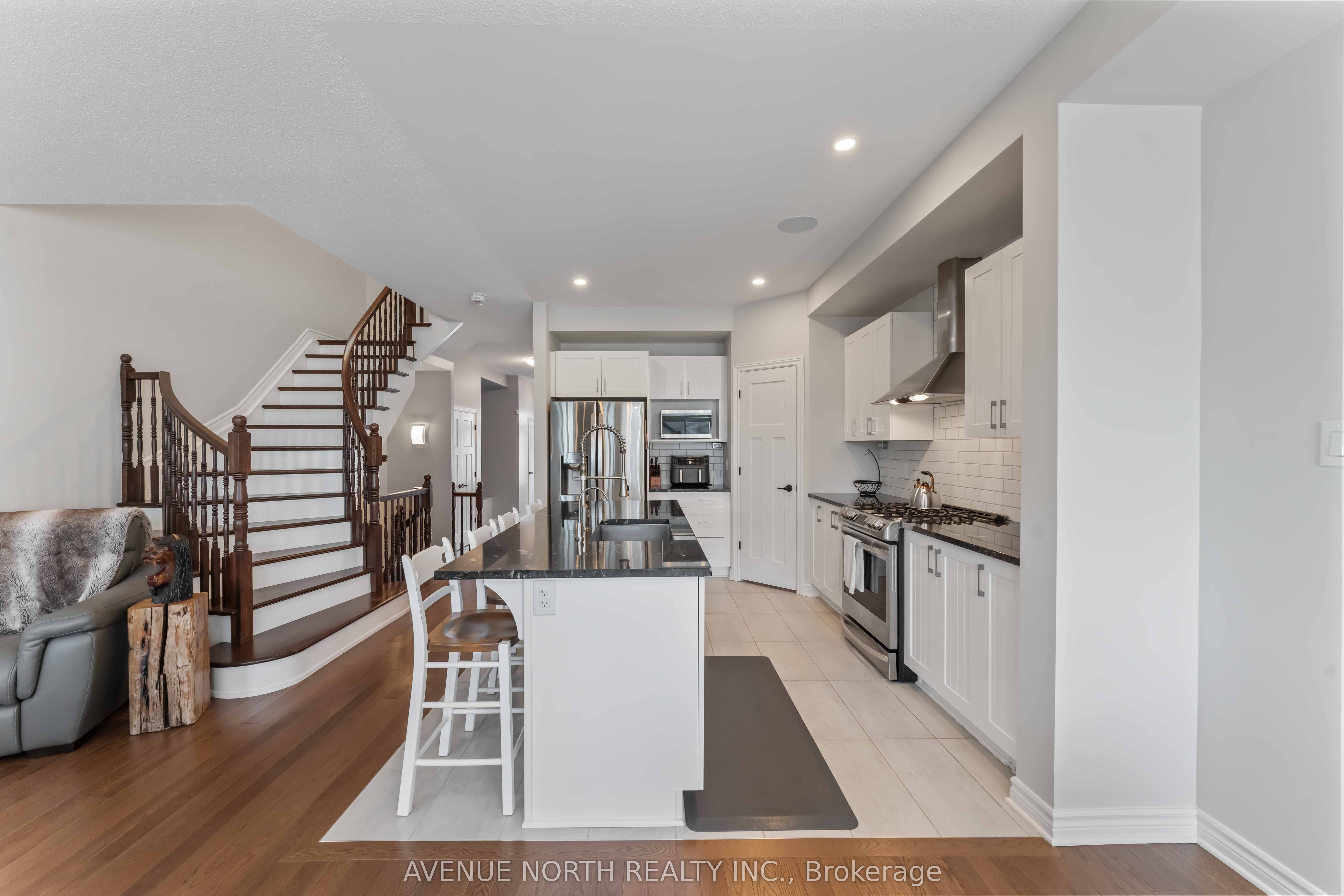 1140 Beckett Crescent Property Photo 14