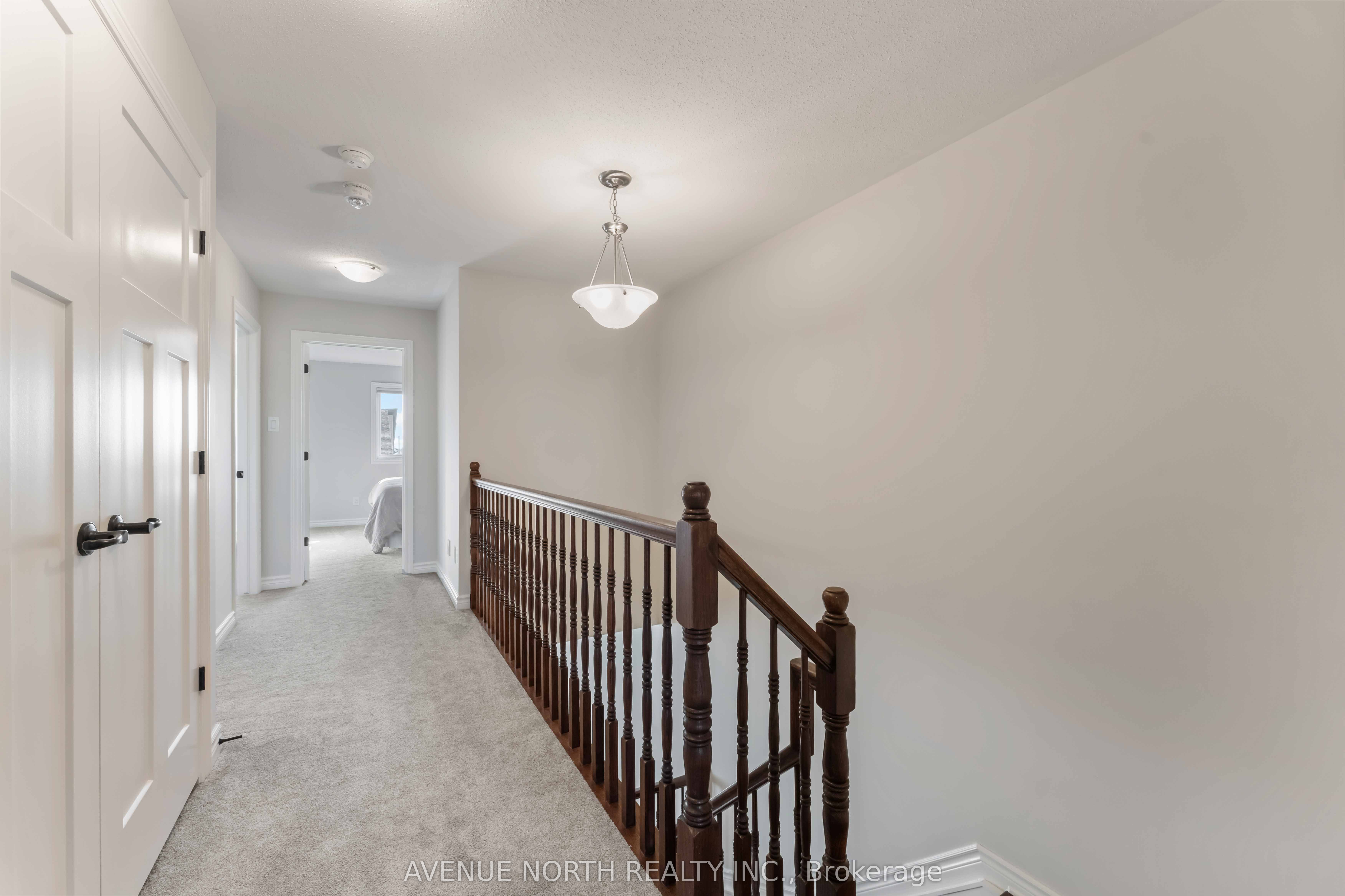 1140 Beckett Crescent Property Photo 17