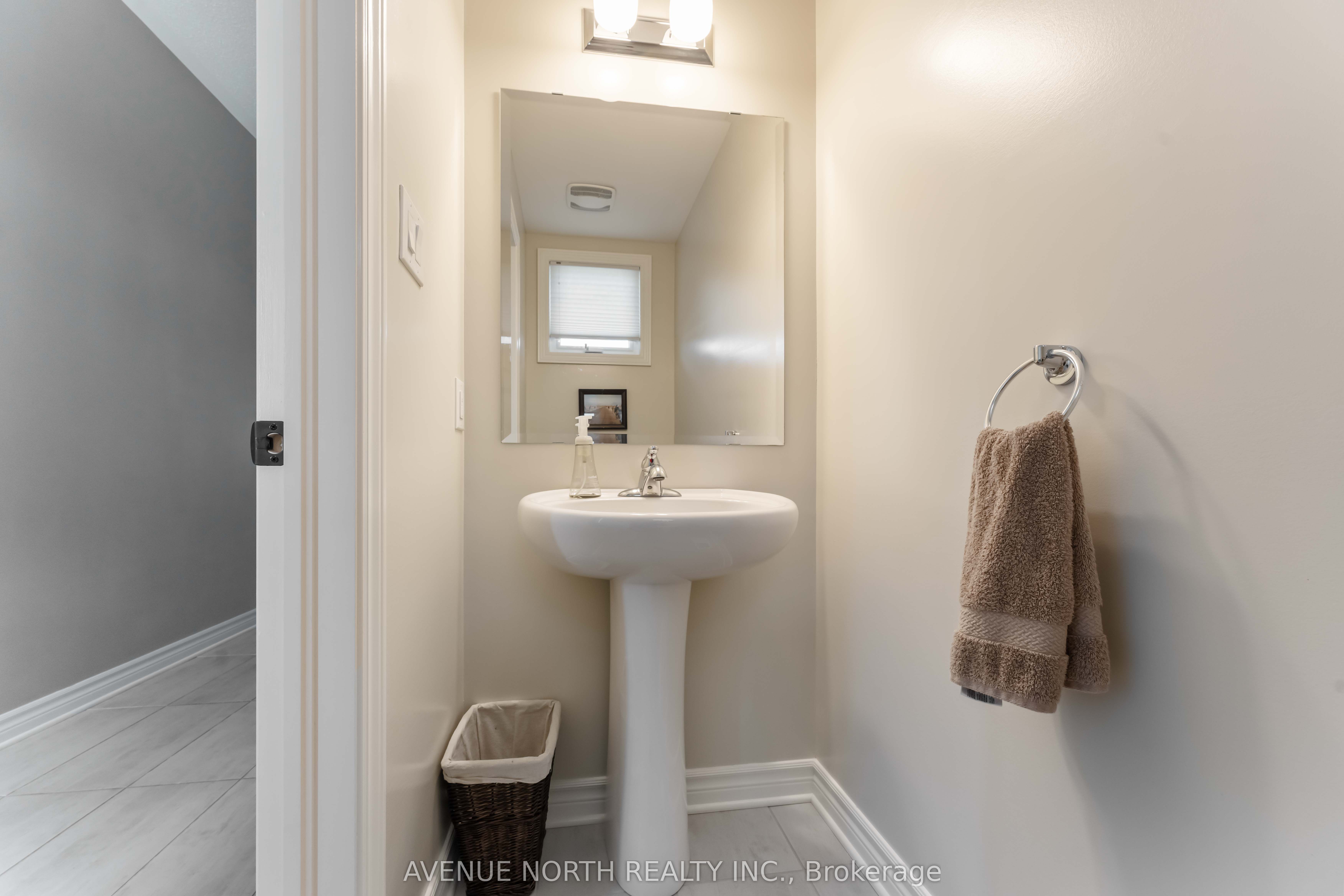 1140 Beckett Crescent Property Photo 33