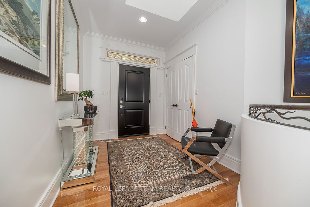 2741 Foymount Road Property Photo 6