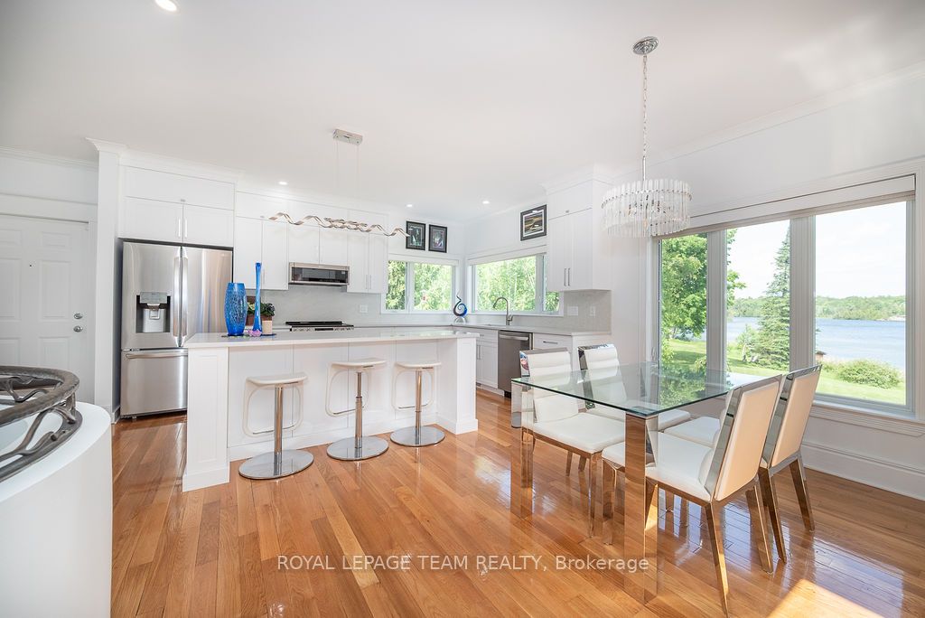 2741 Foymount Road Property Photo 9