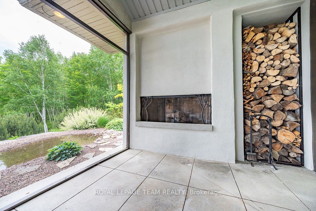 2741 Foymount Road Property Photo 37