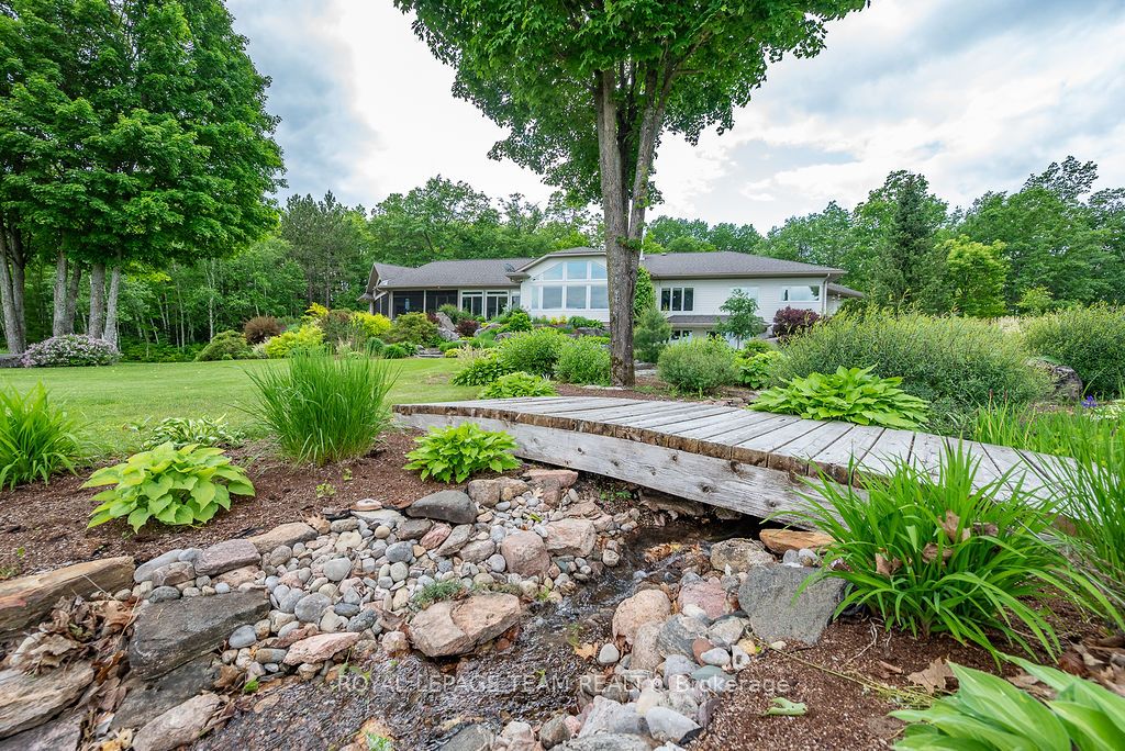2741 Foymount Road Property Photo 40