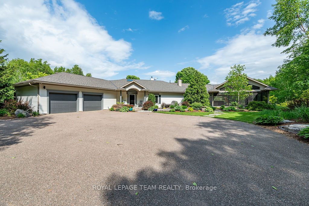 2741 Foymount Road Property Photo 49