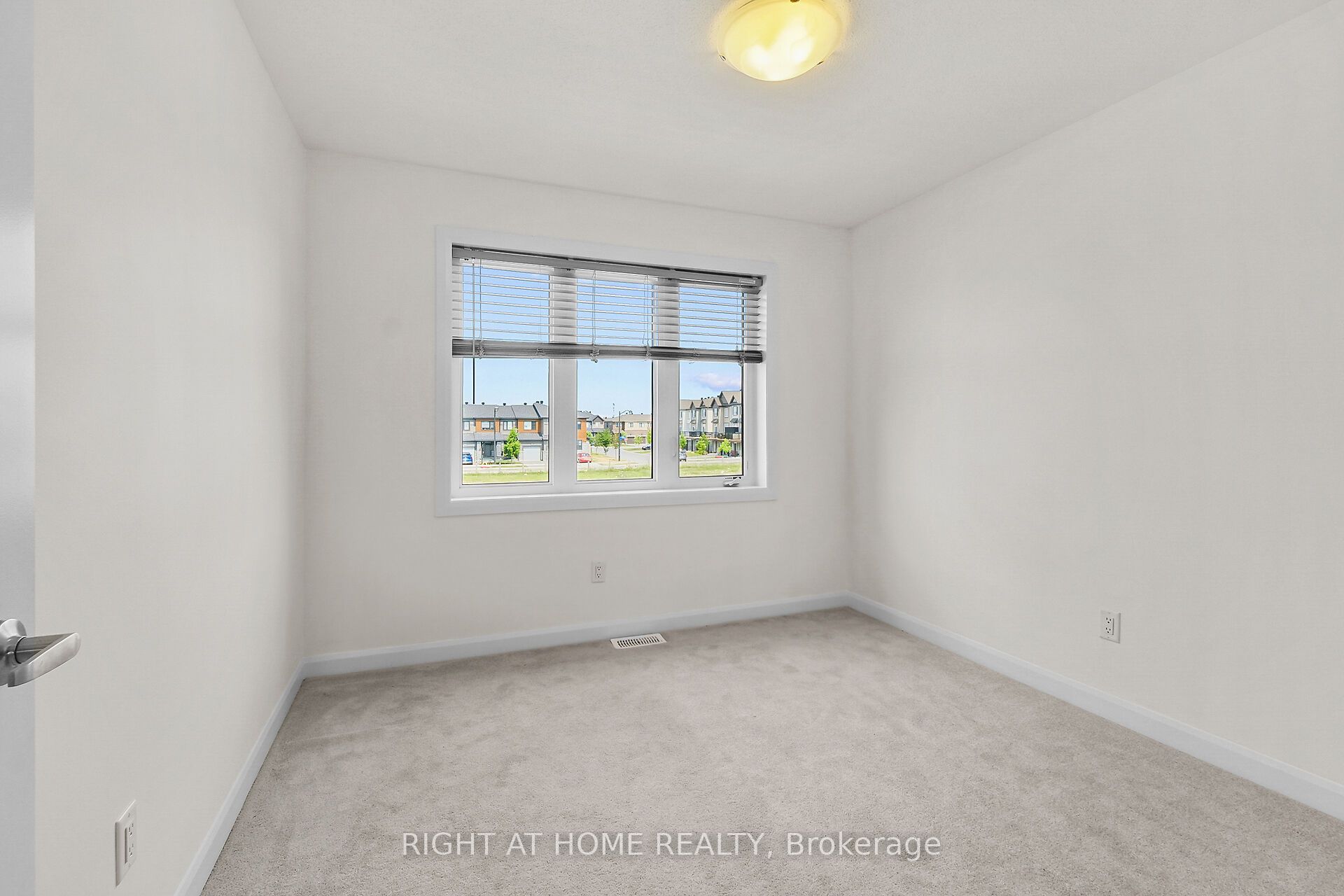 958 Athenry Ct Property Photo 28