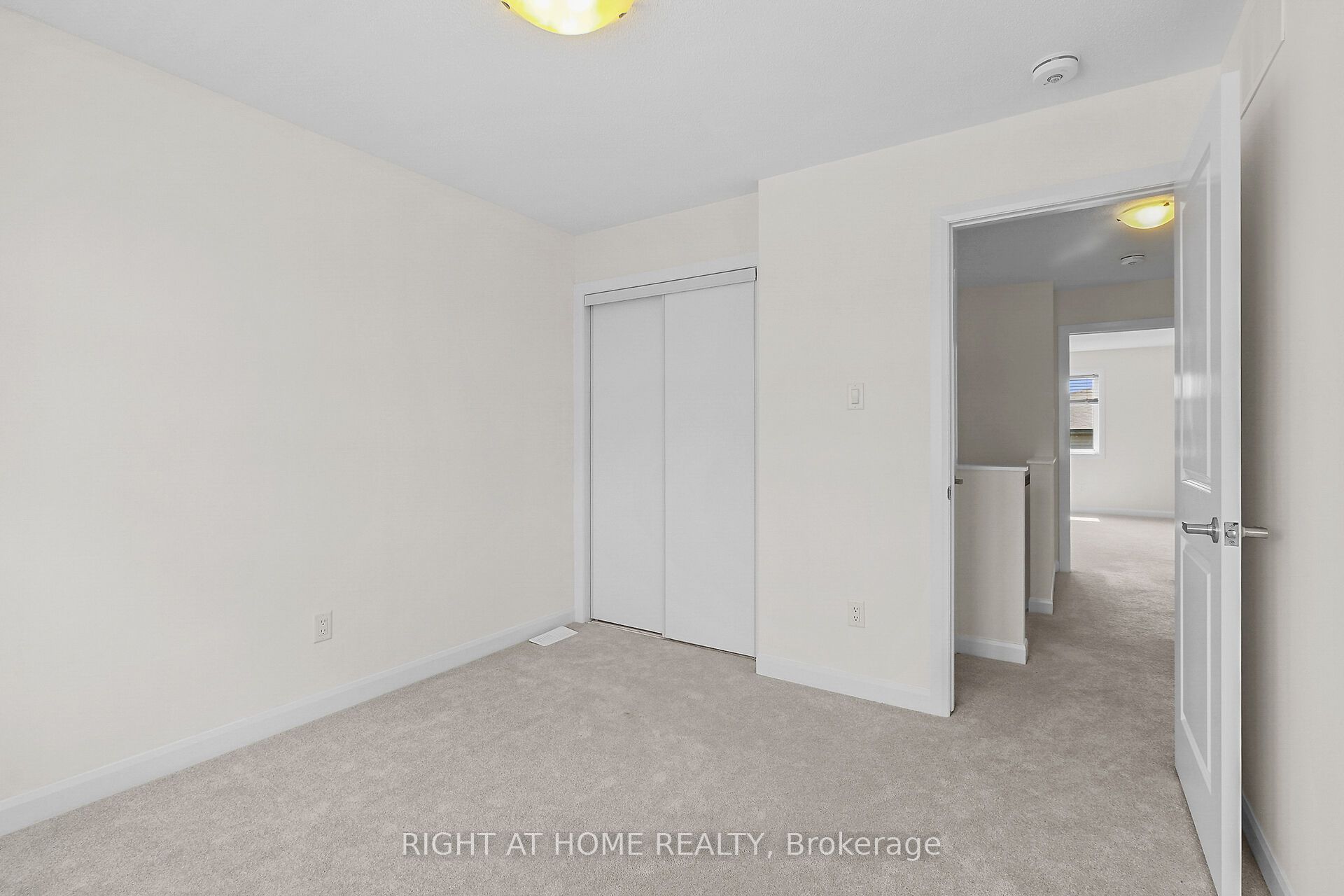 958 Athenry Ct Property Photo 30