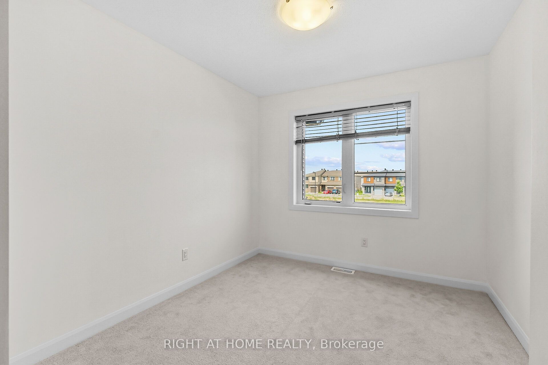 958 Athenry Ct Property Photo 31