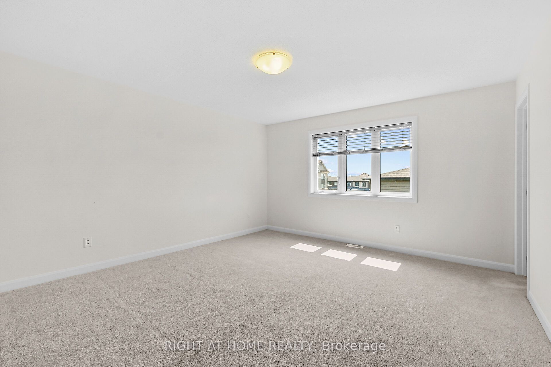 958 Athenry Ct Property Photo 37