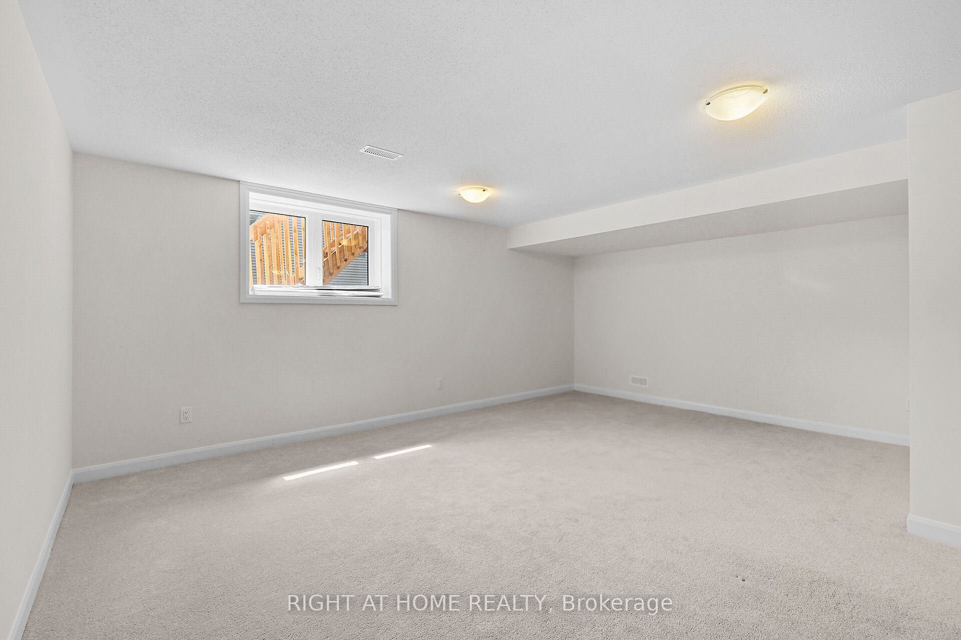 958 Athenry Ct Property Photo 43
