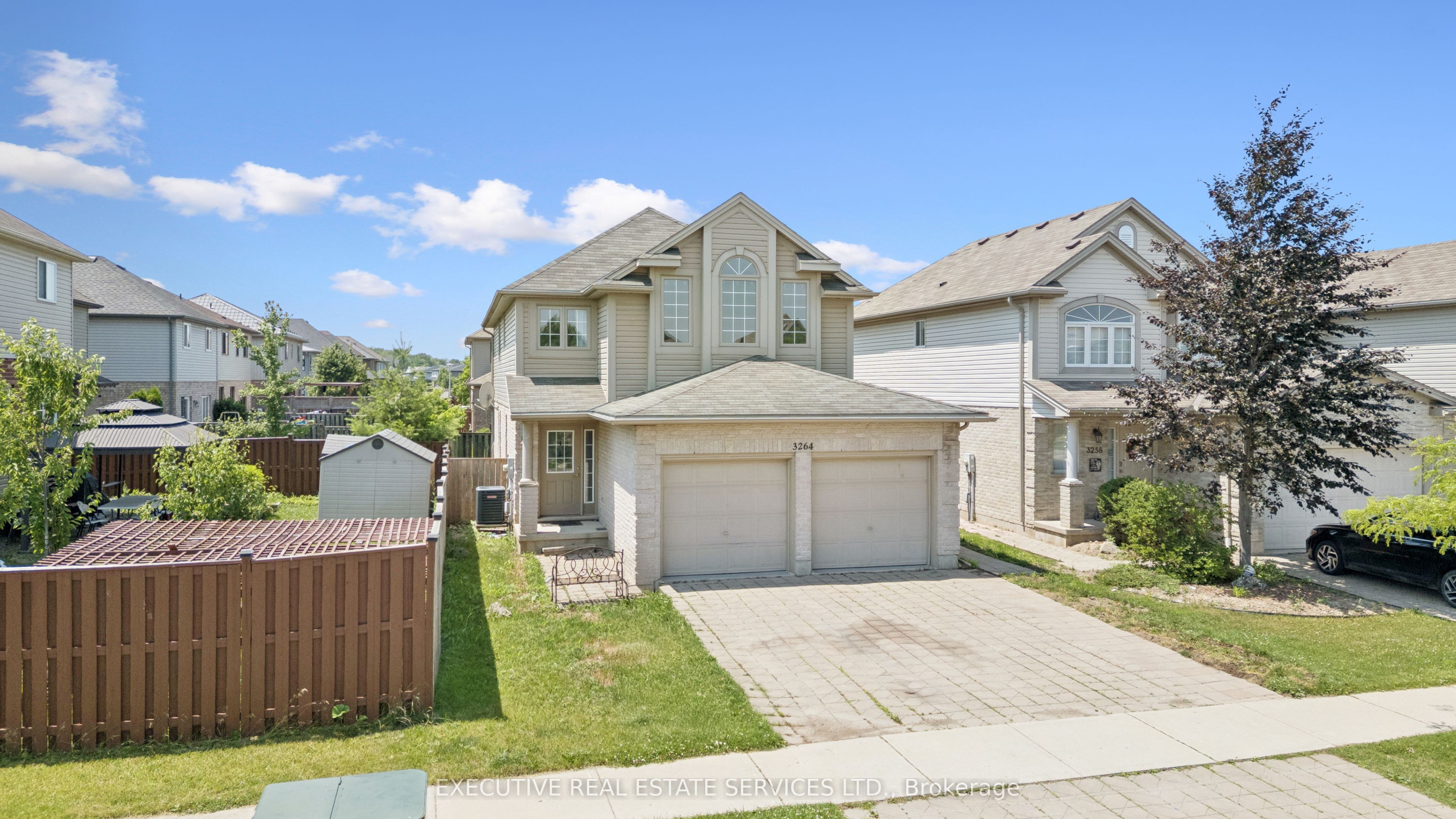 3264 Meadowgate Boulevard Property Photo 2