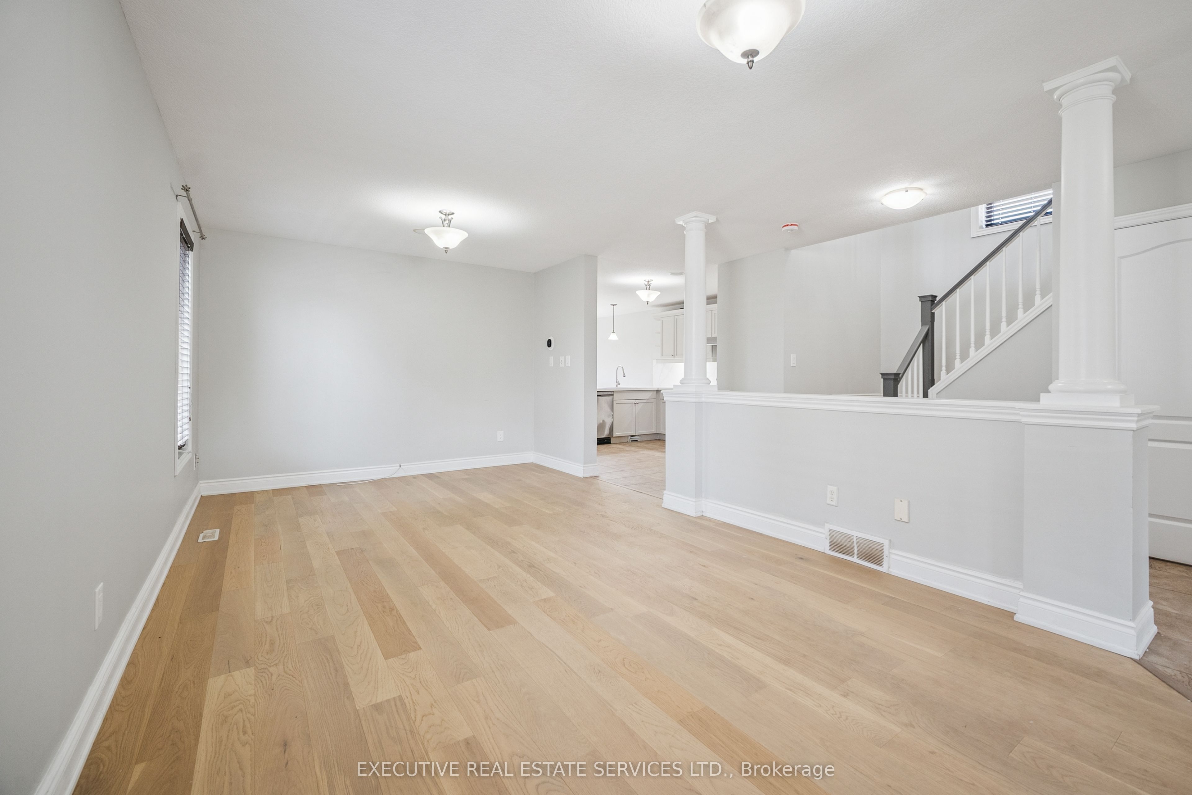 3264 Meadowgate Boulevard Property Photo 13