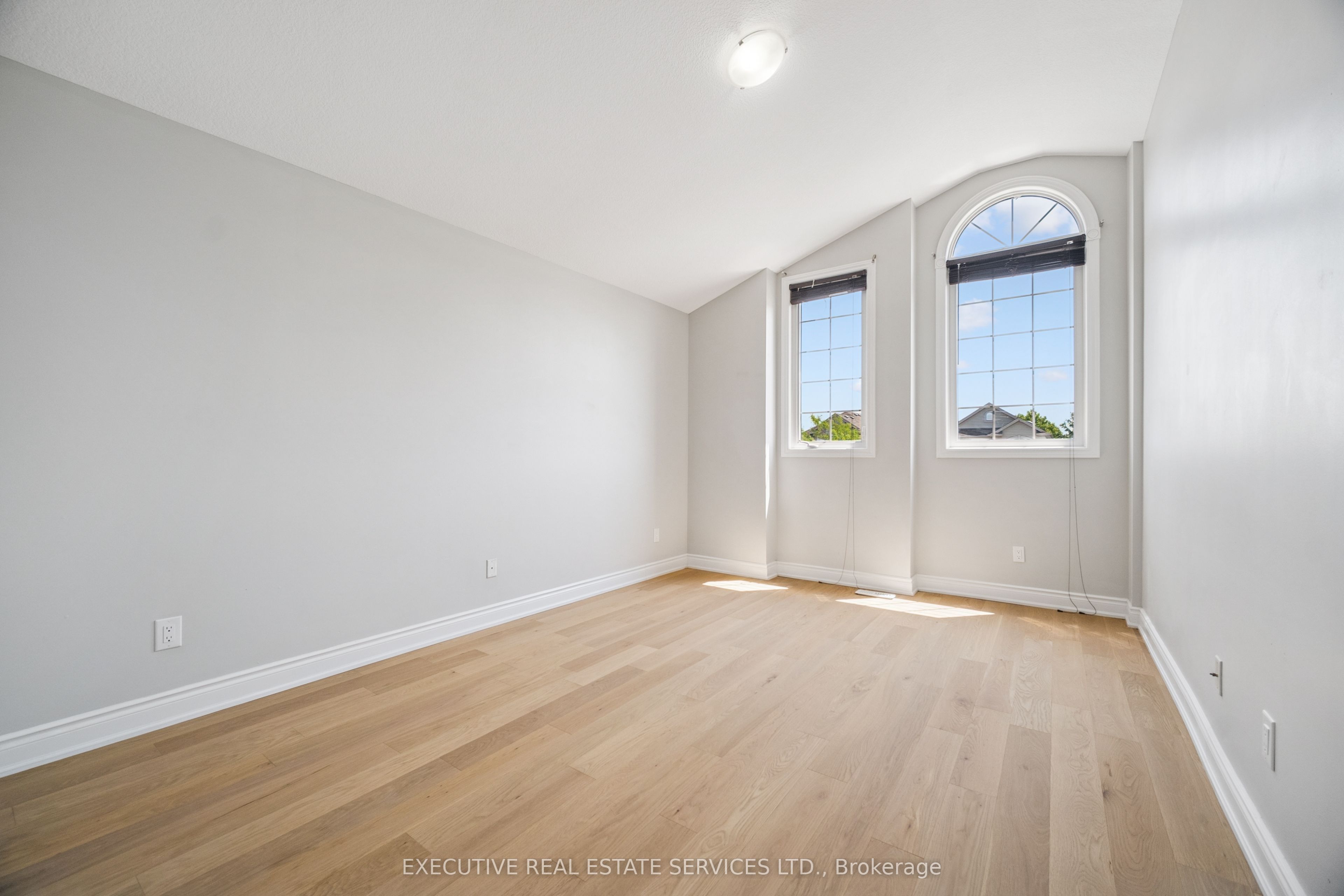 3264 Meadowgate Boulevard Property Photo 23
