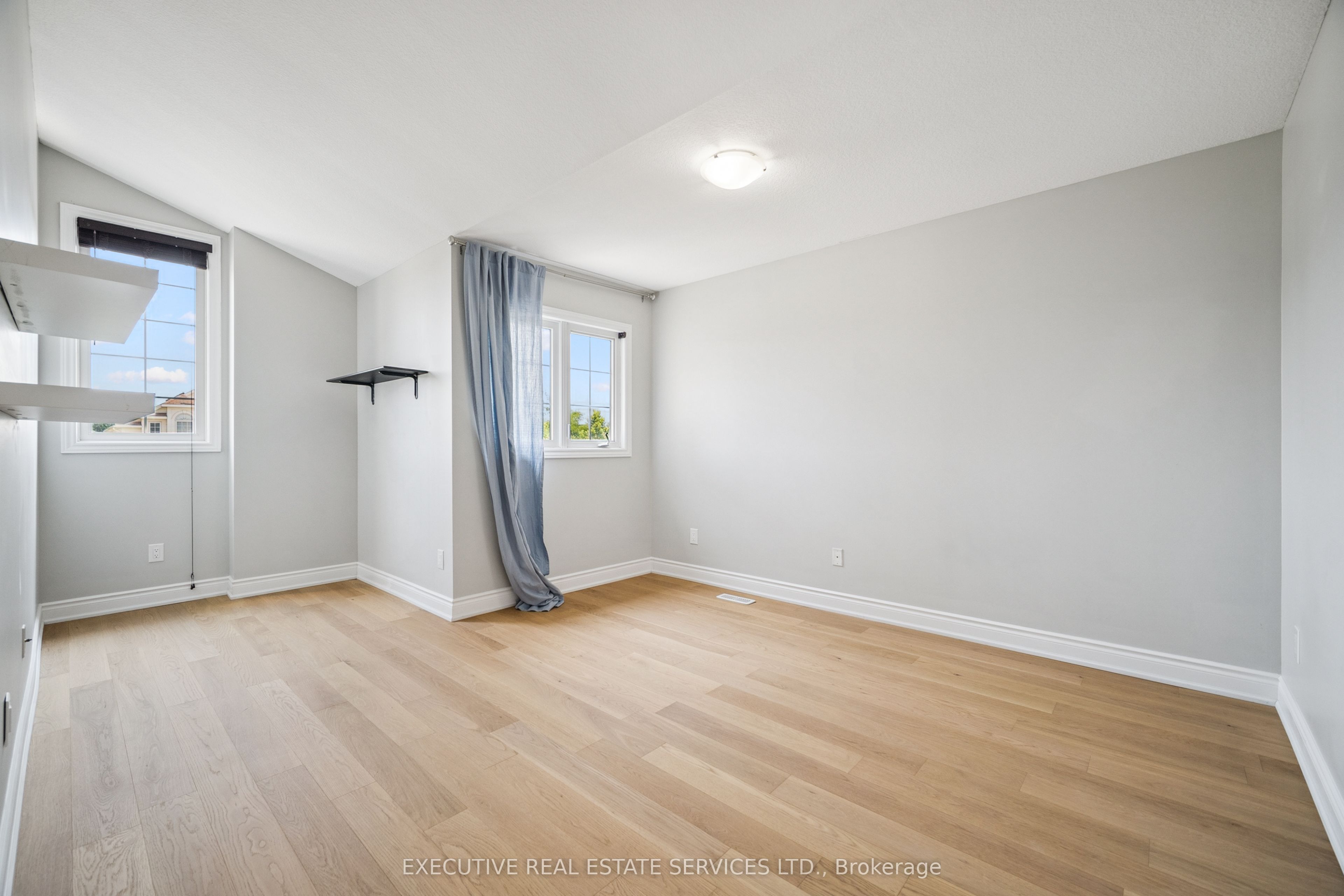 3264 Meadowgate Boulevard Property Photo 25