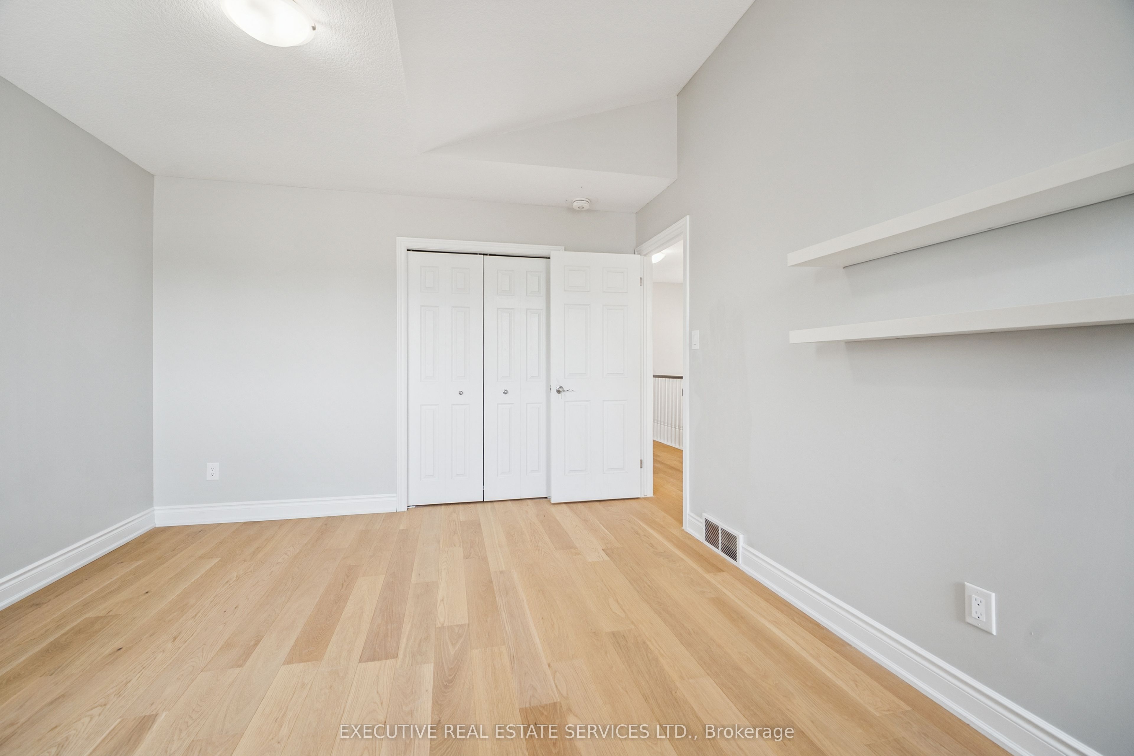 3264 Meadowgate Boulevard Property Photo 27