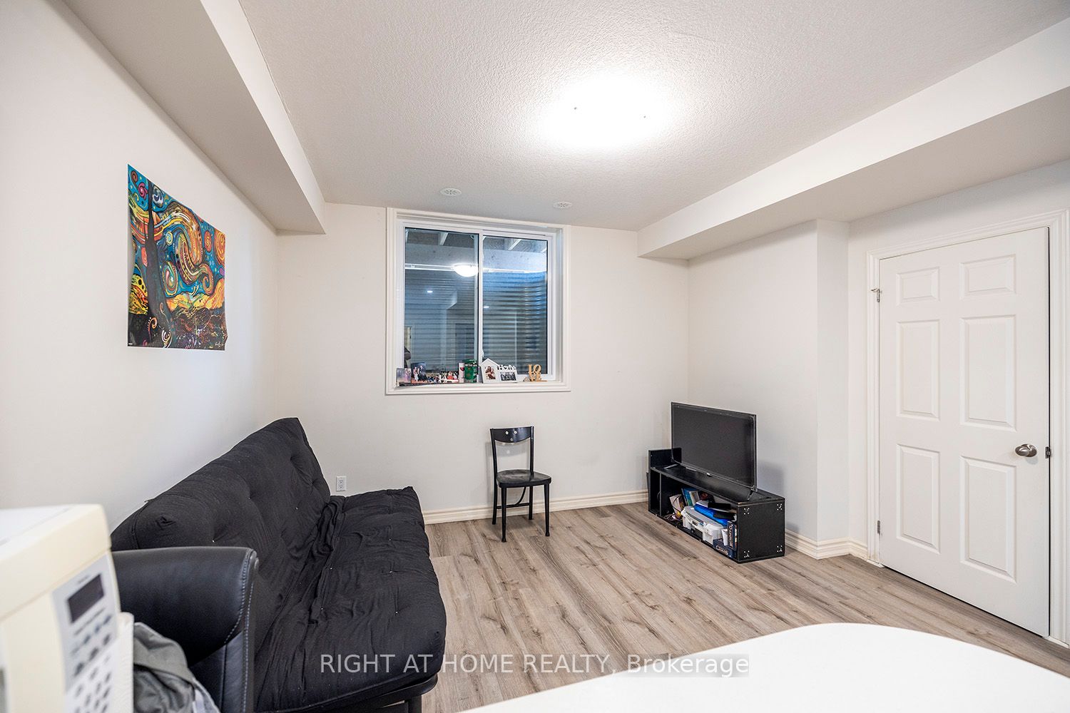 164 Heiman St Property Photo 7