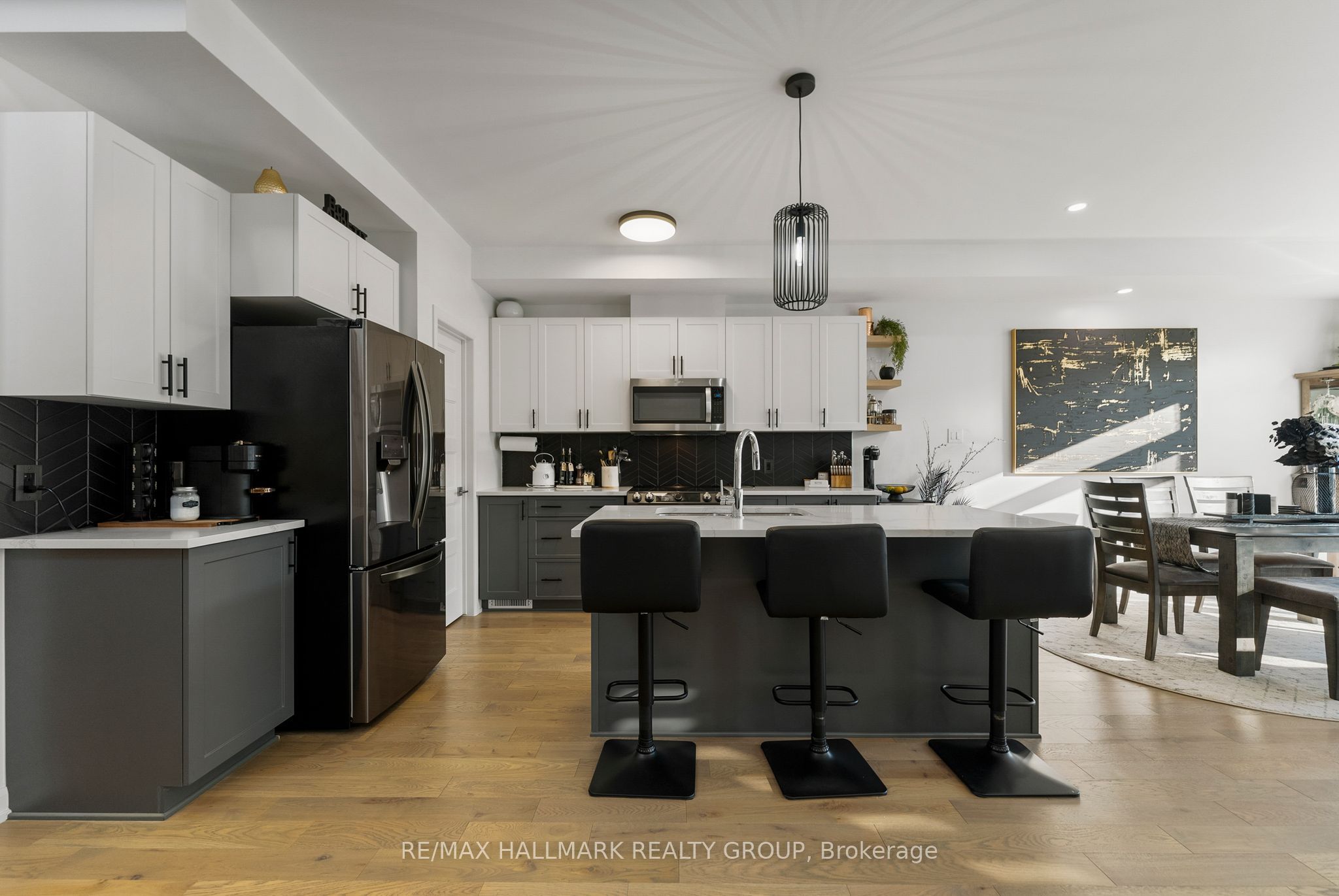 189 Turquoise Street Property Photo 12