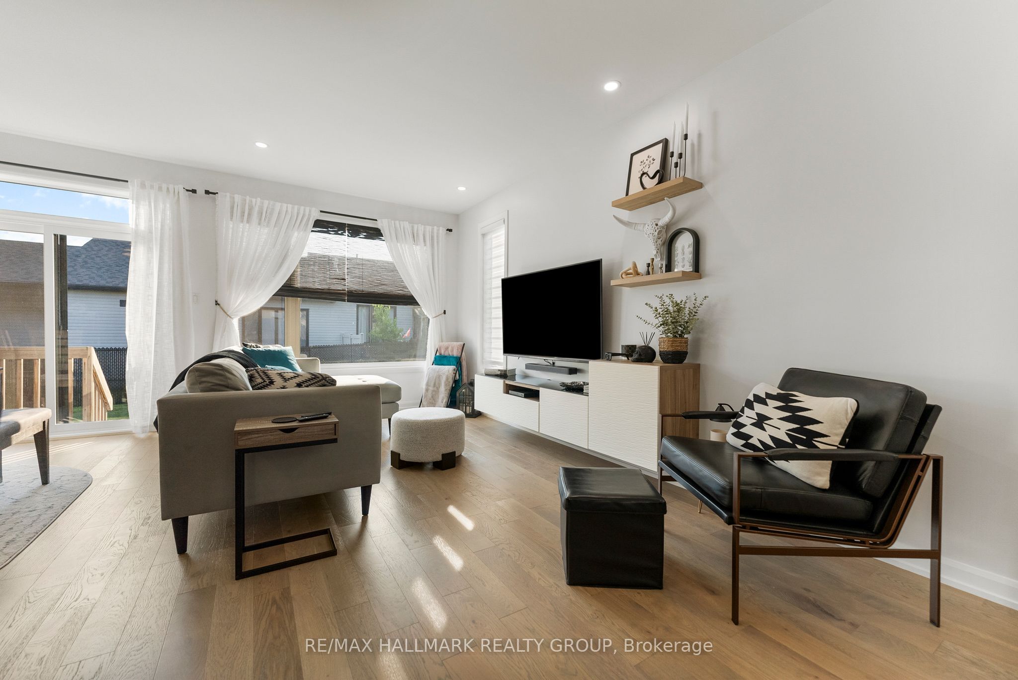 189 Turquoise Street Property Photo 19