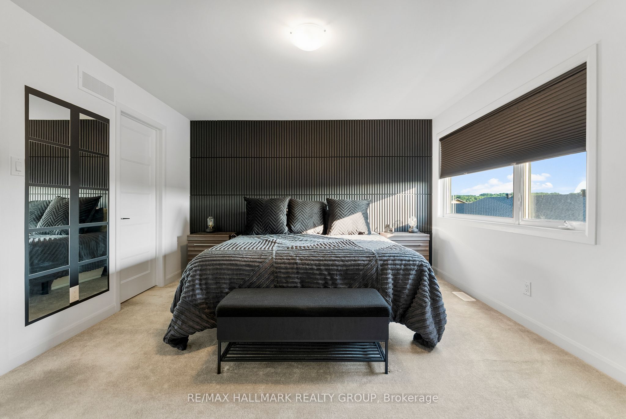 189 Turquoise Street Property Photo 28