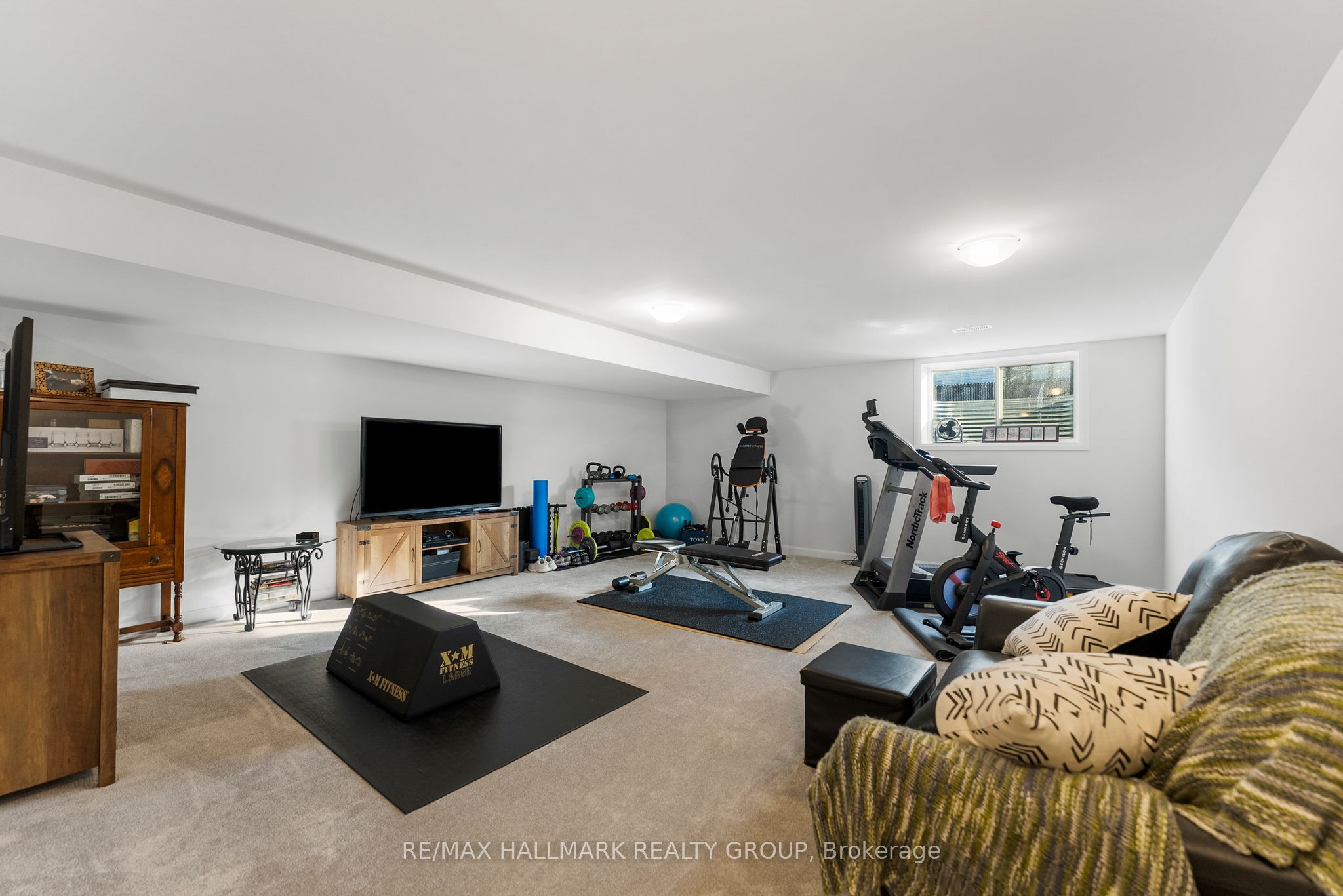 189 Turquoise Street Property Photo 40