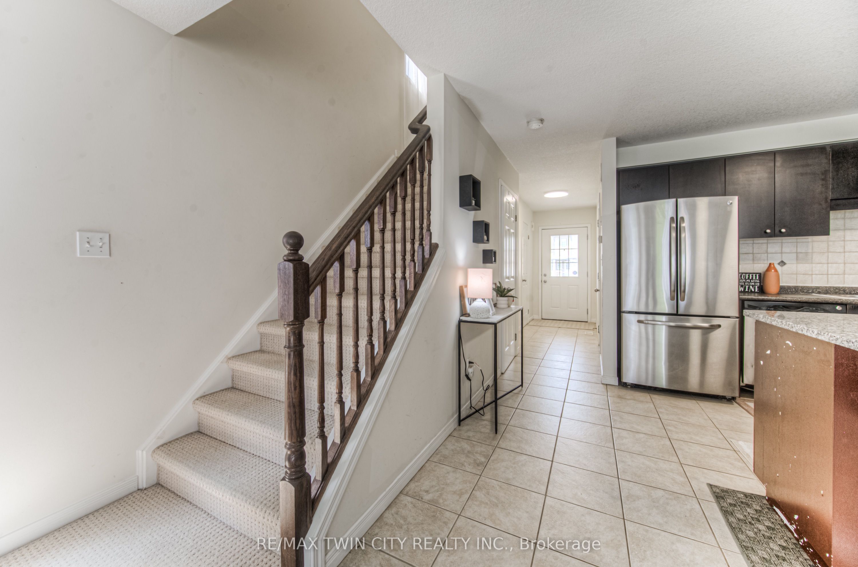 1332 Countrystone Drive Property Photo 7