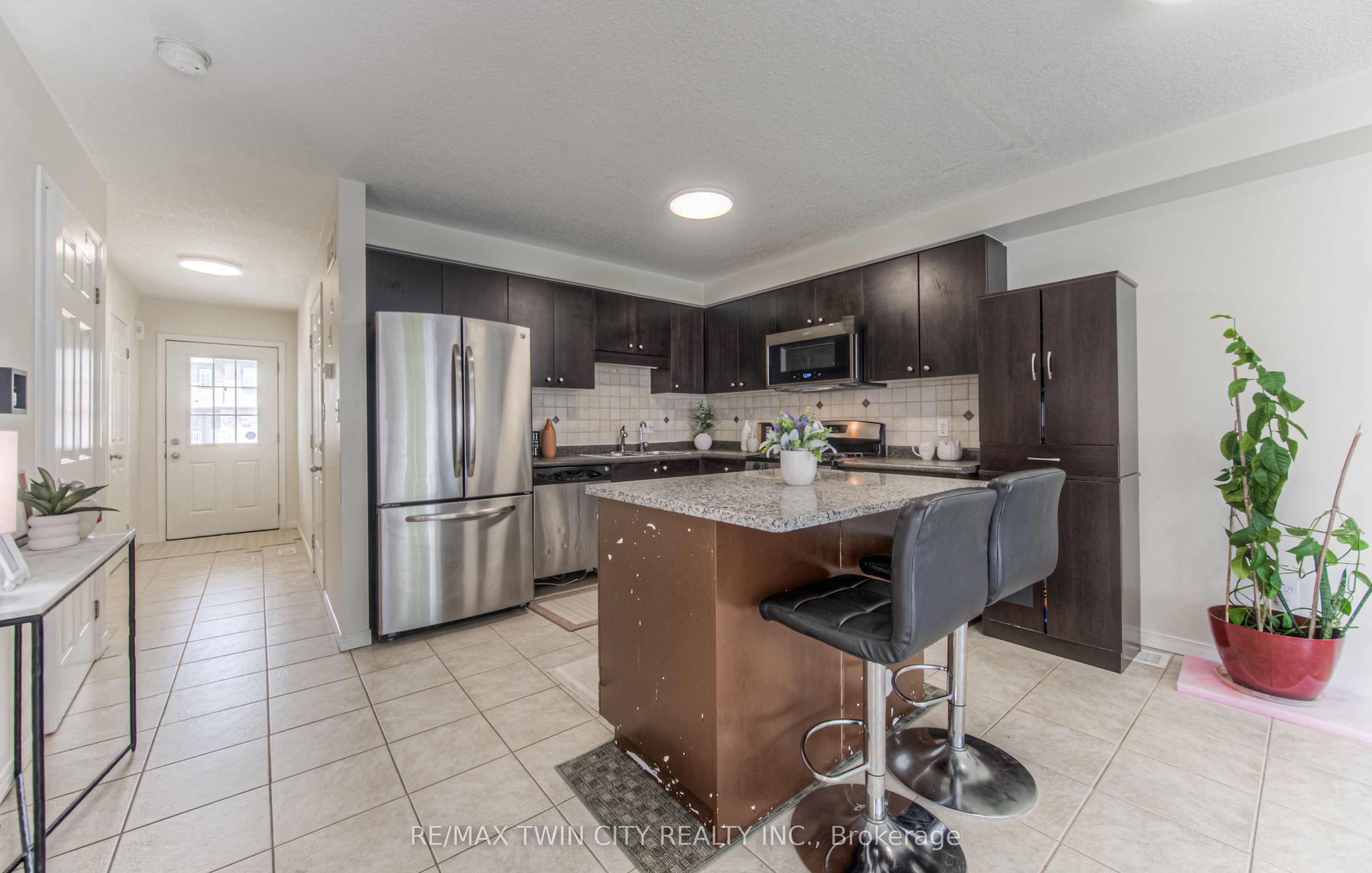1332 Countrystone Drive Property Photo 8