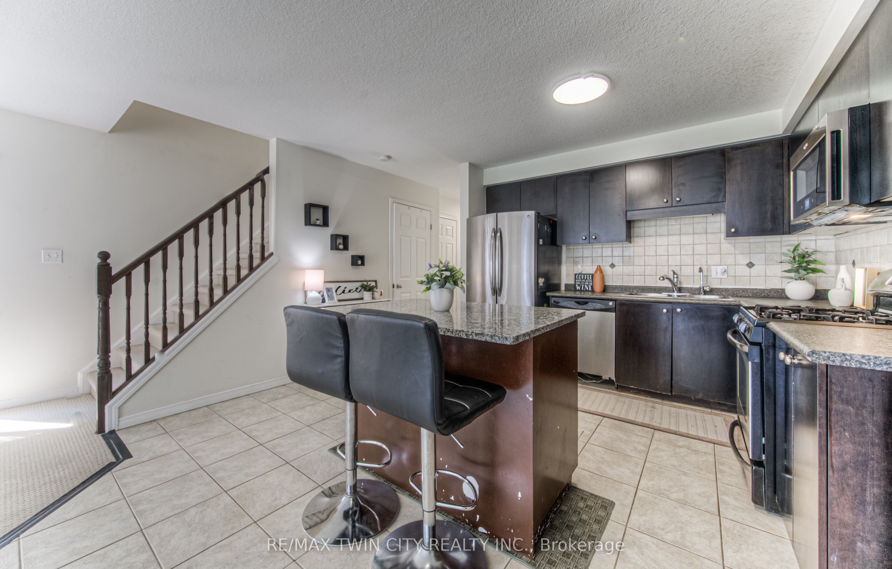 1332 Countrystone Drive Property Photo 10