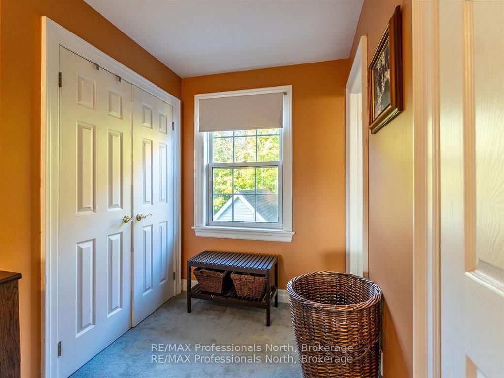 26 Coates Ave Property Photo 23