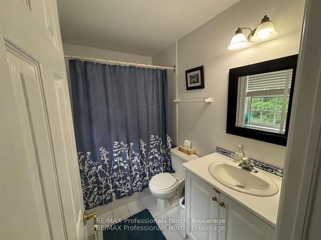 26 Coates Ave Property Photo 24