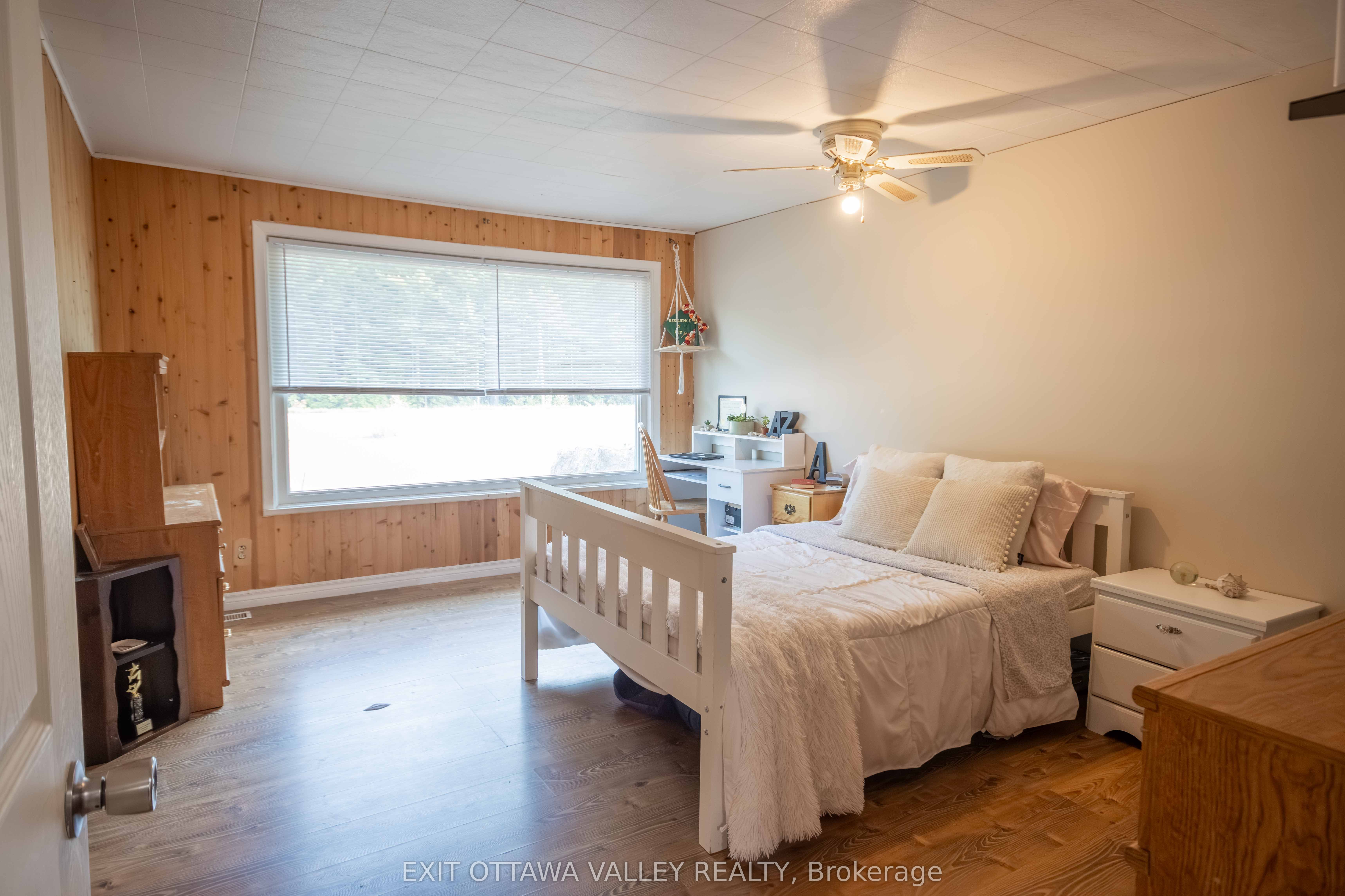 16358 Highway 60 Highway Property Photo 11