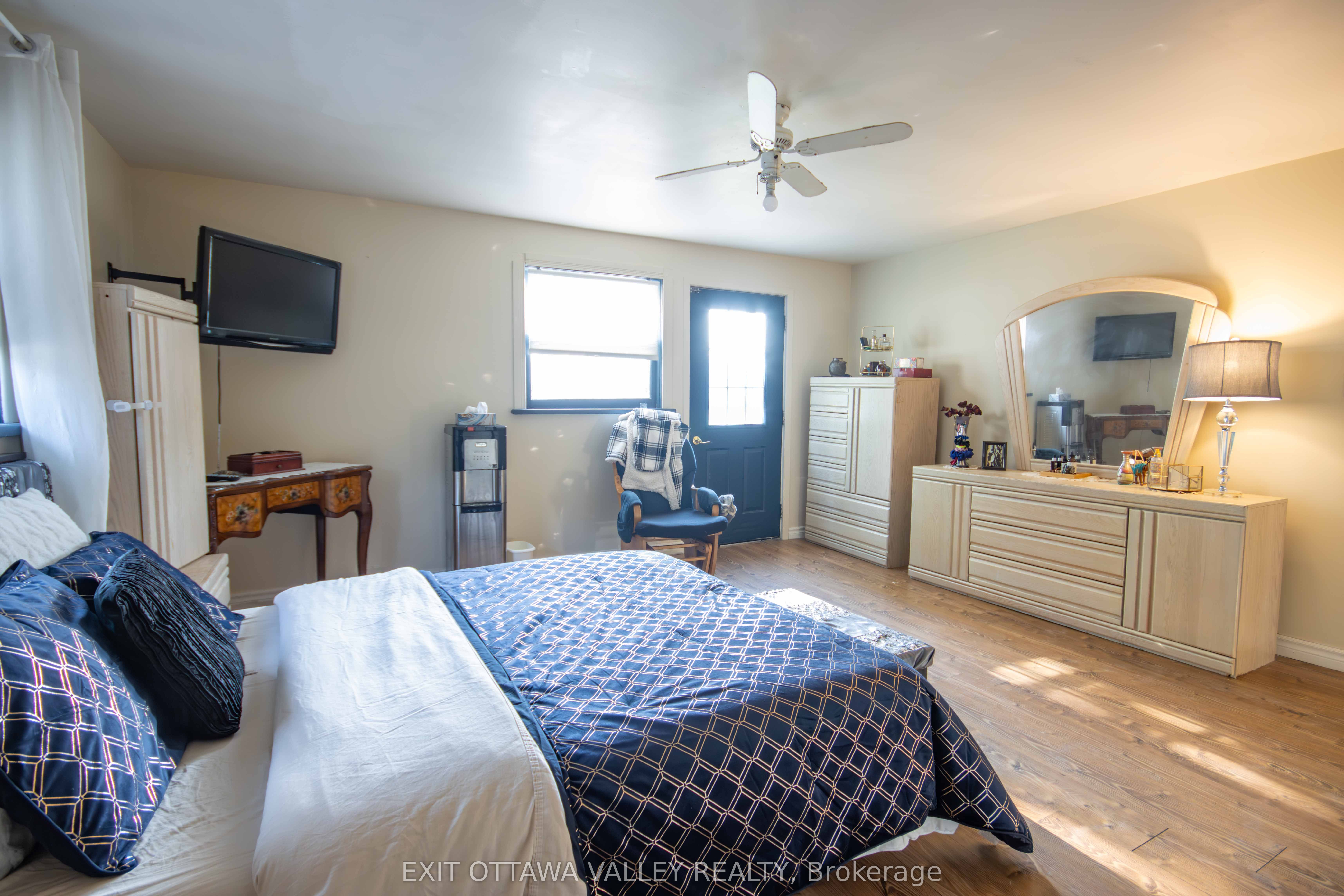 16358 Highway 60 Highway Property Photo 14