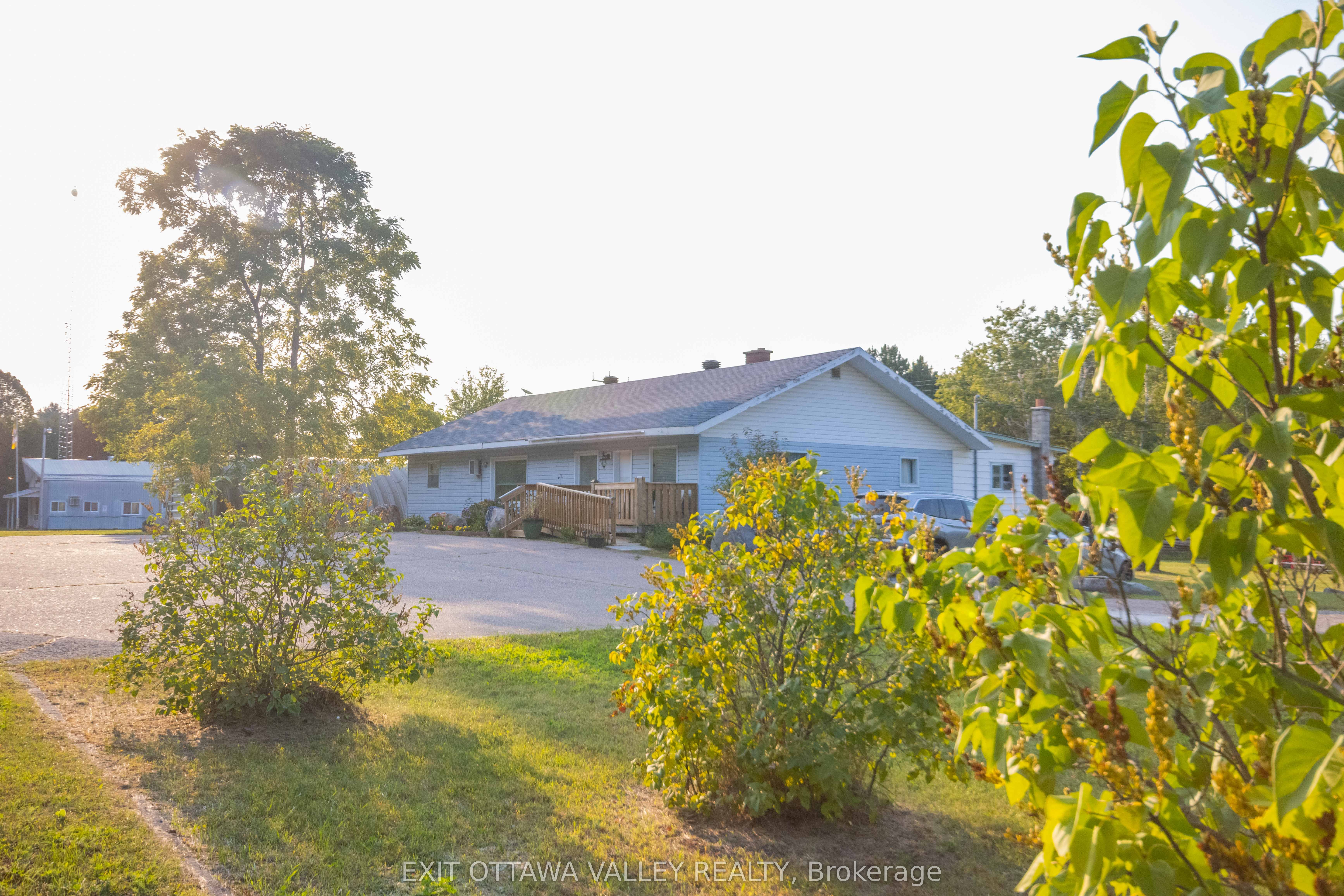 16358 Highway 60 Highway Property Photo 34