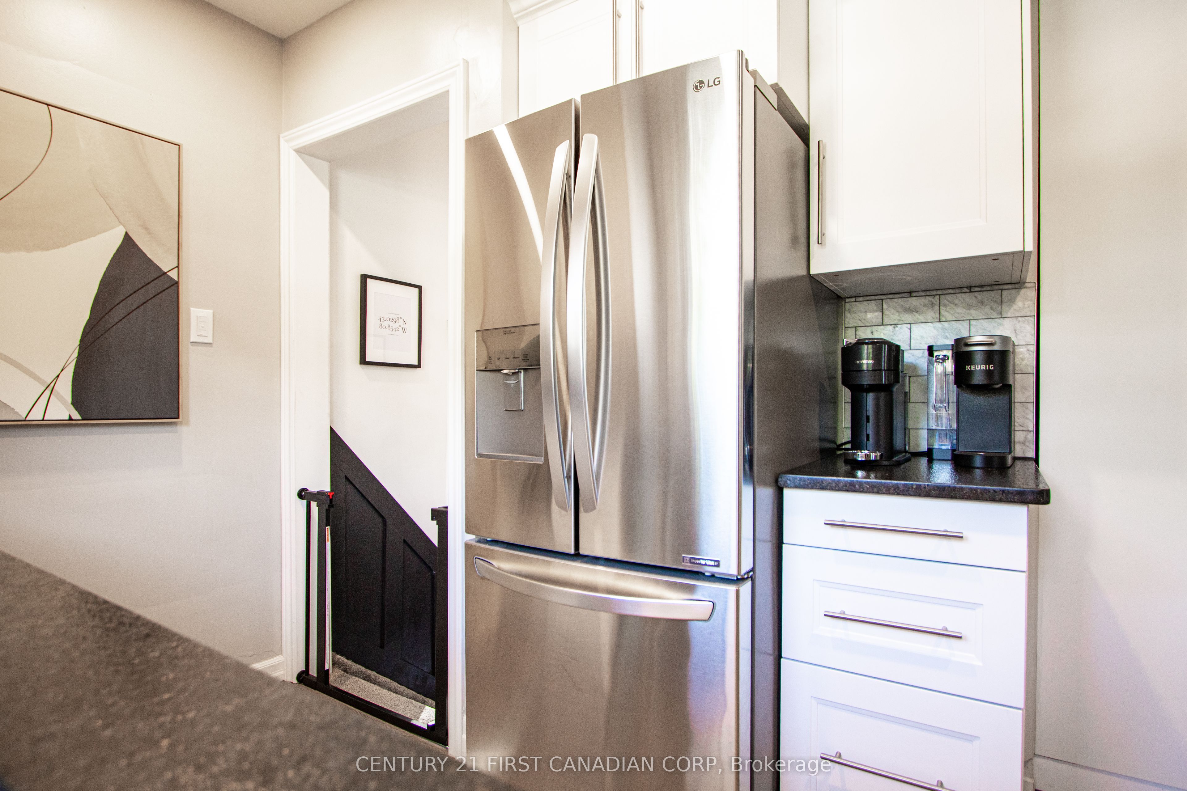 230 Ridgewood Crescent Property Photo 9