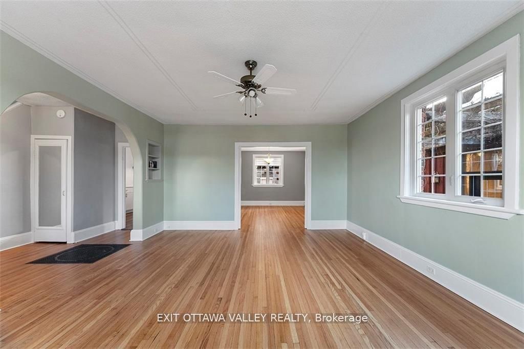 1874/1876 Beachburg Road Property Photo 4
