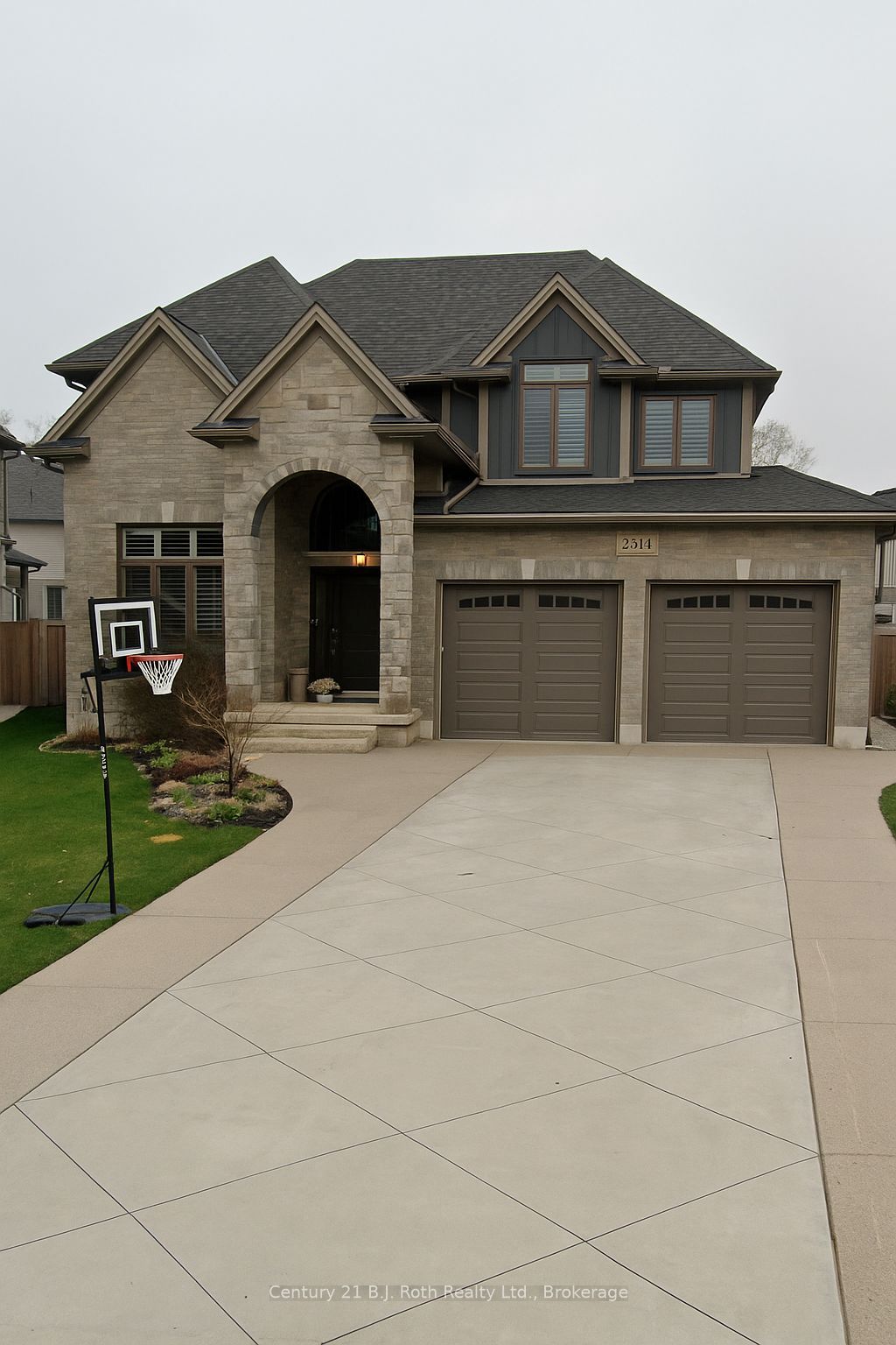 2314 Ballymote Way Property Photo 1