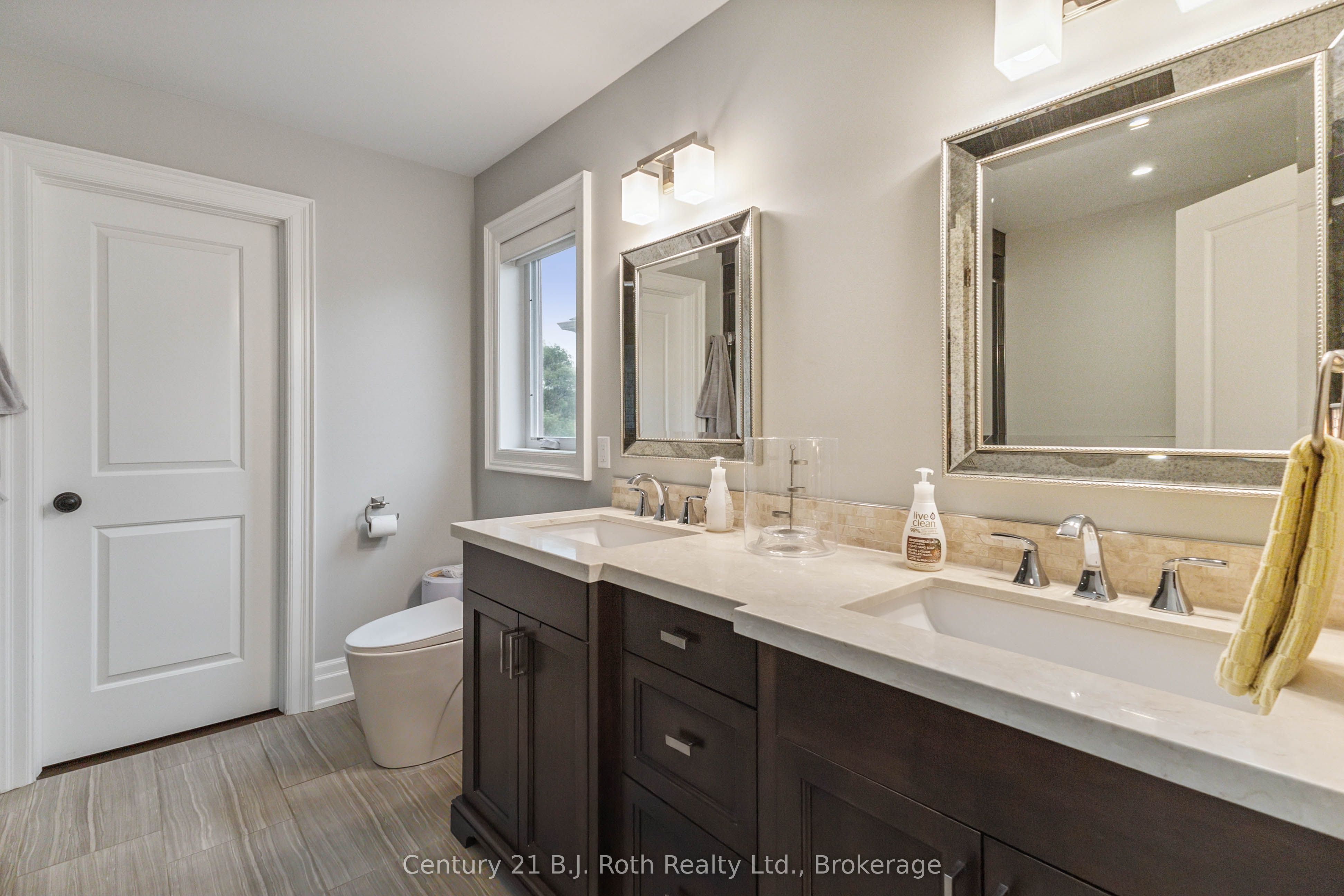 2314 Ballymote Way Property Photo 18
