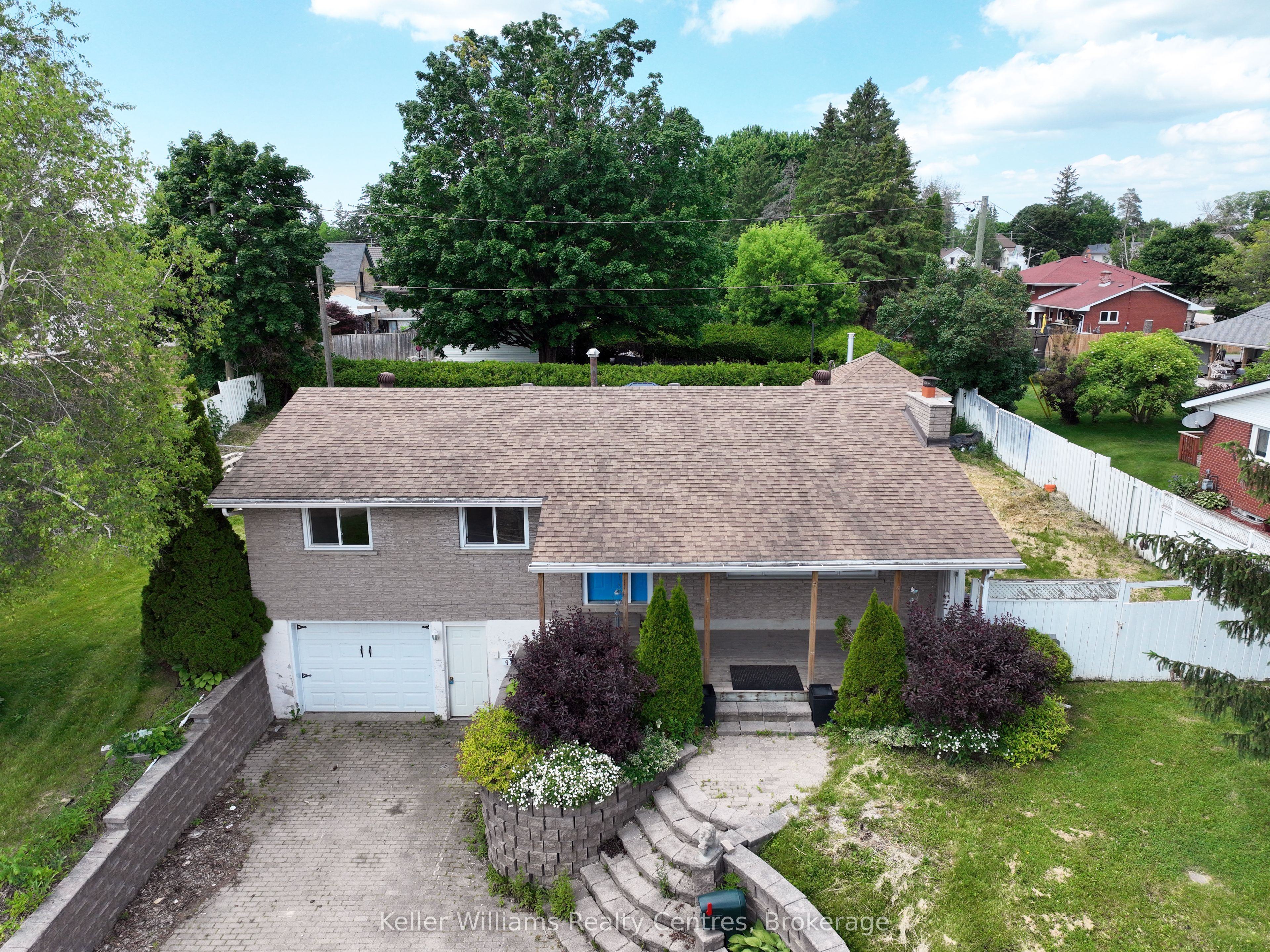 470 7th Street Property Photo 1