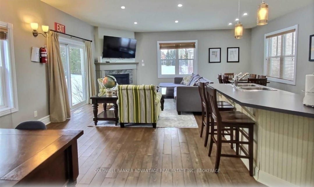 171 Snowbridge Way Property Photo 2