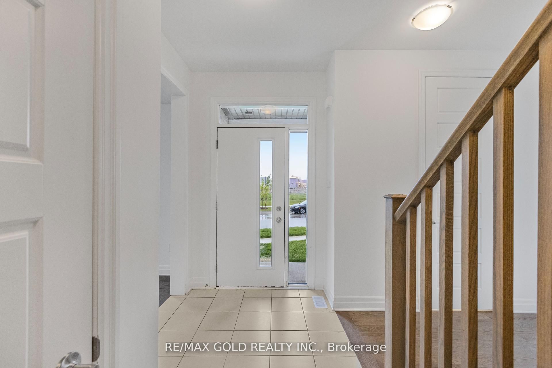 165 Forestwalk Street Property Photo 7