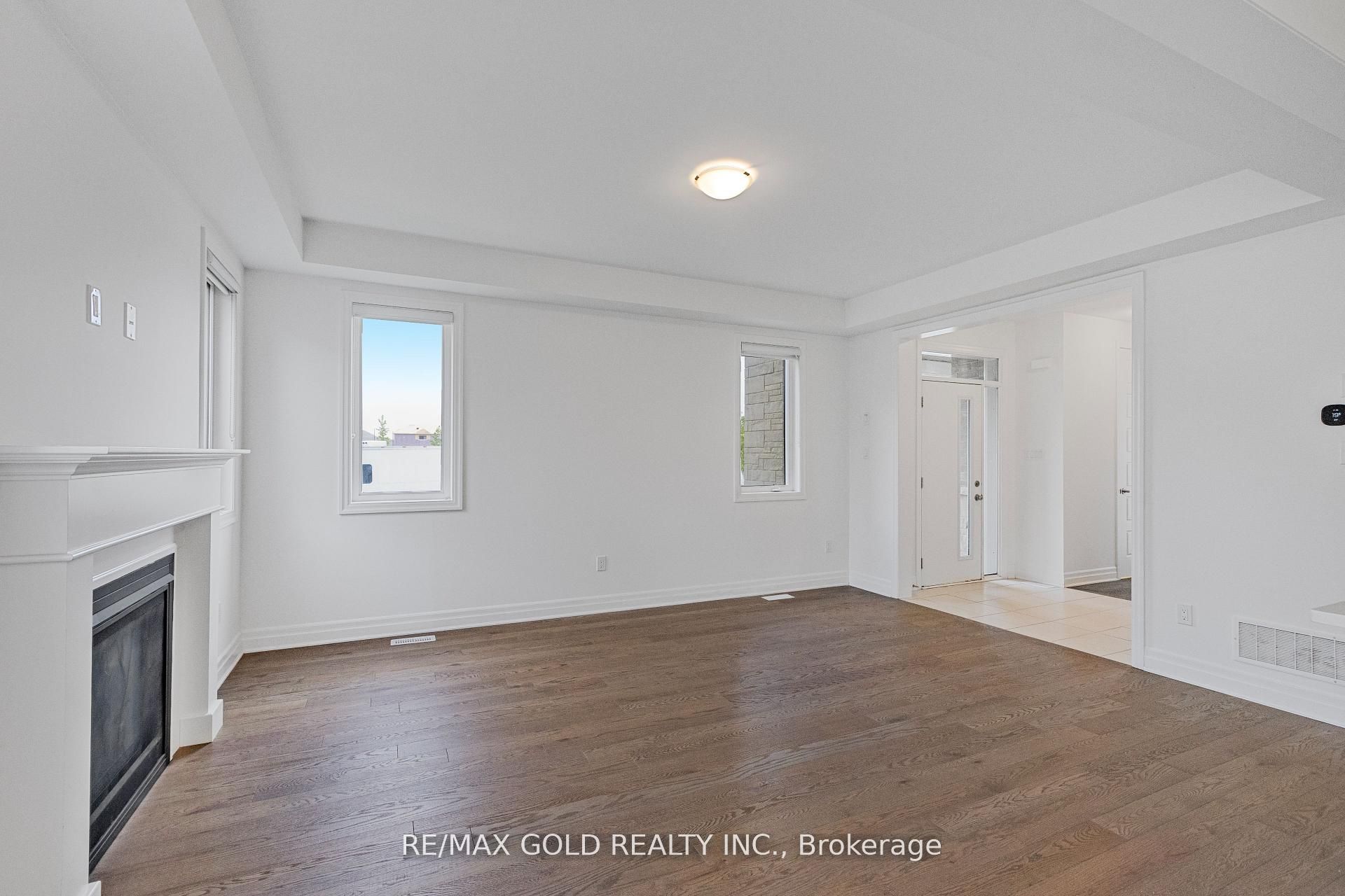 165 Forestwalk Street Property Photo 12