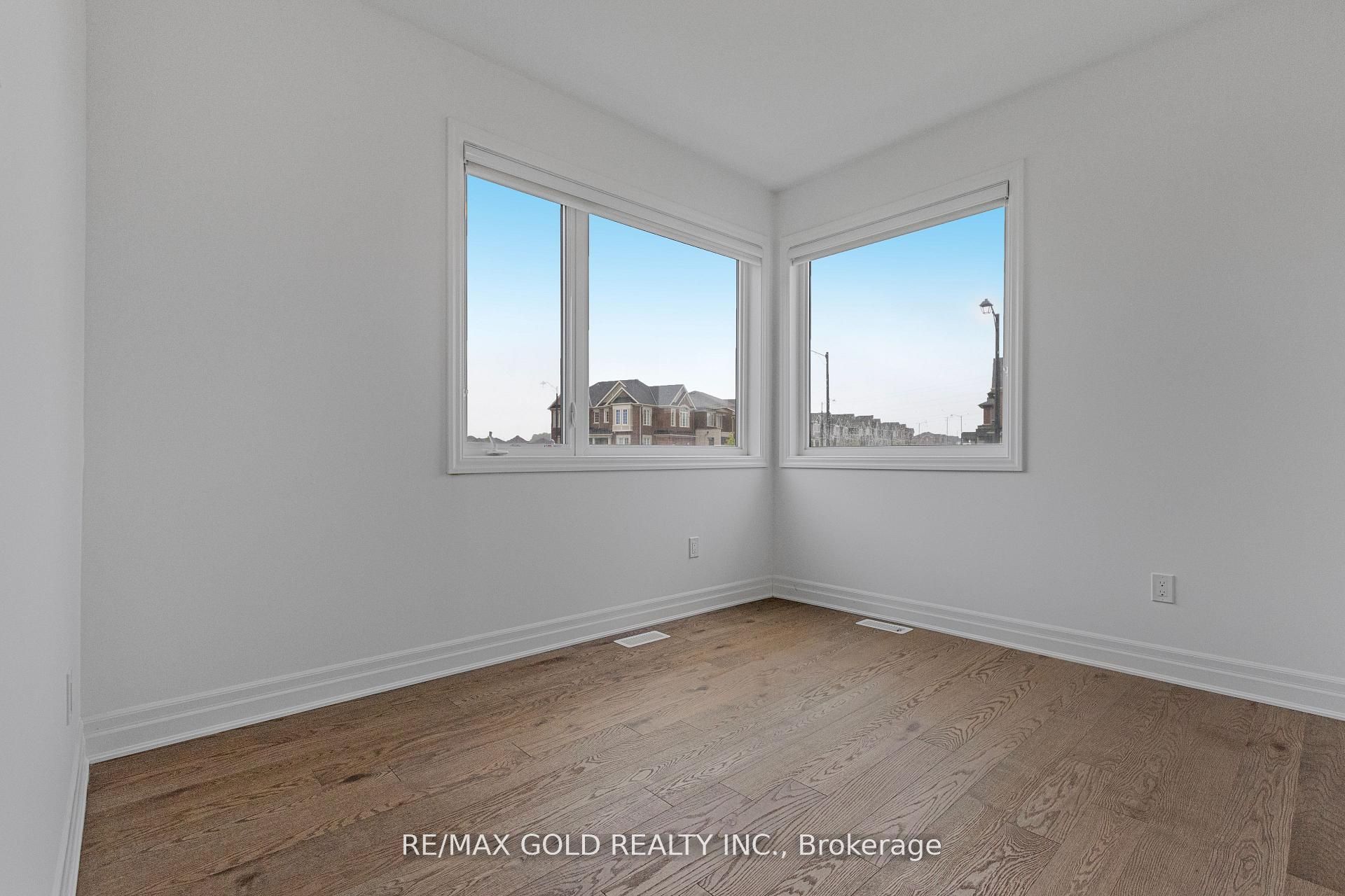 165 Forestwalk Street Property Photo 18