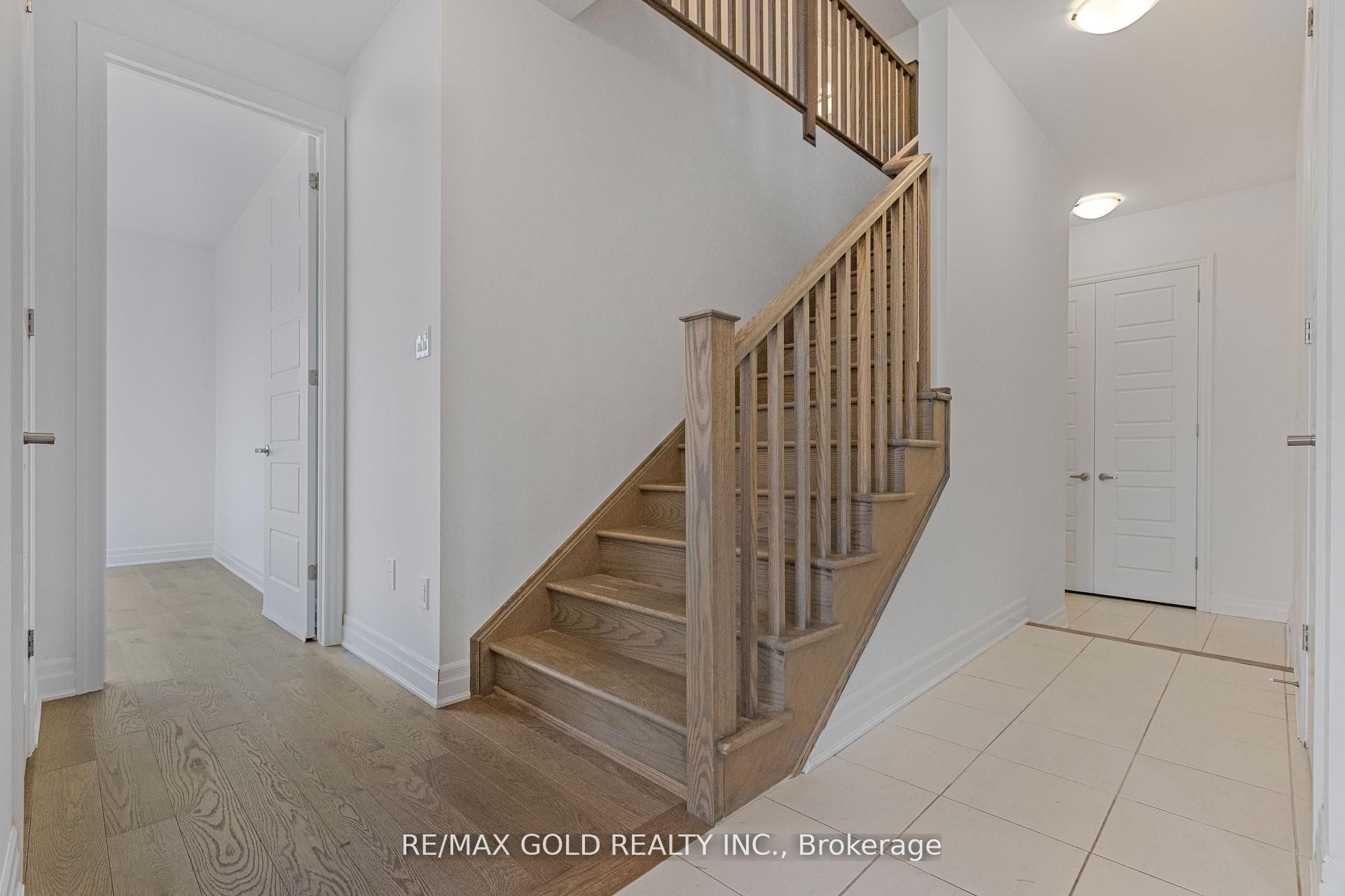 165 Forestwalk Street Property Photo 21