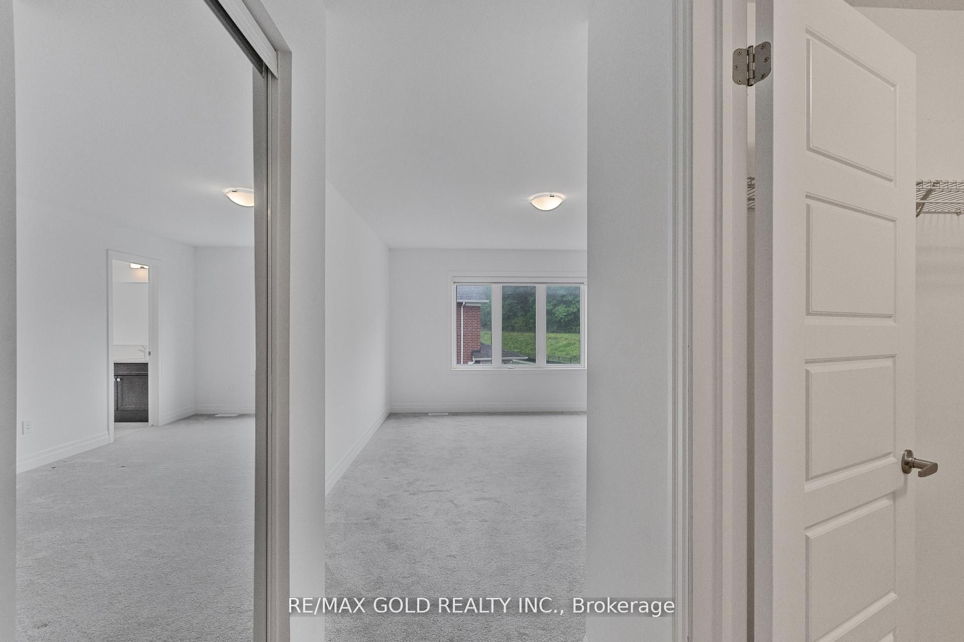 165 Forestwalk Street Property Photo 22