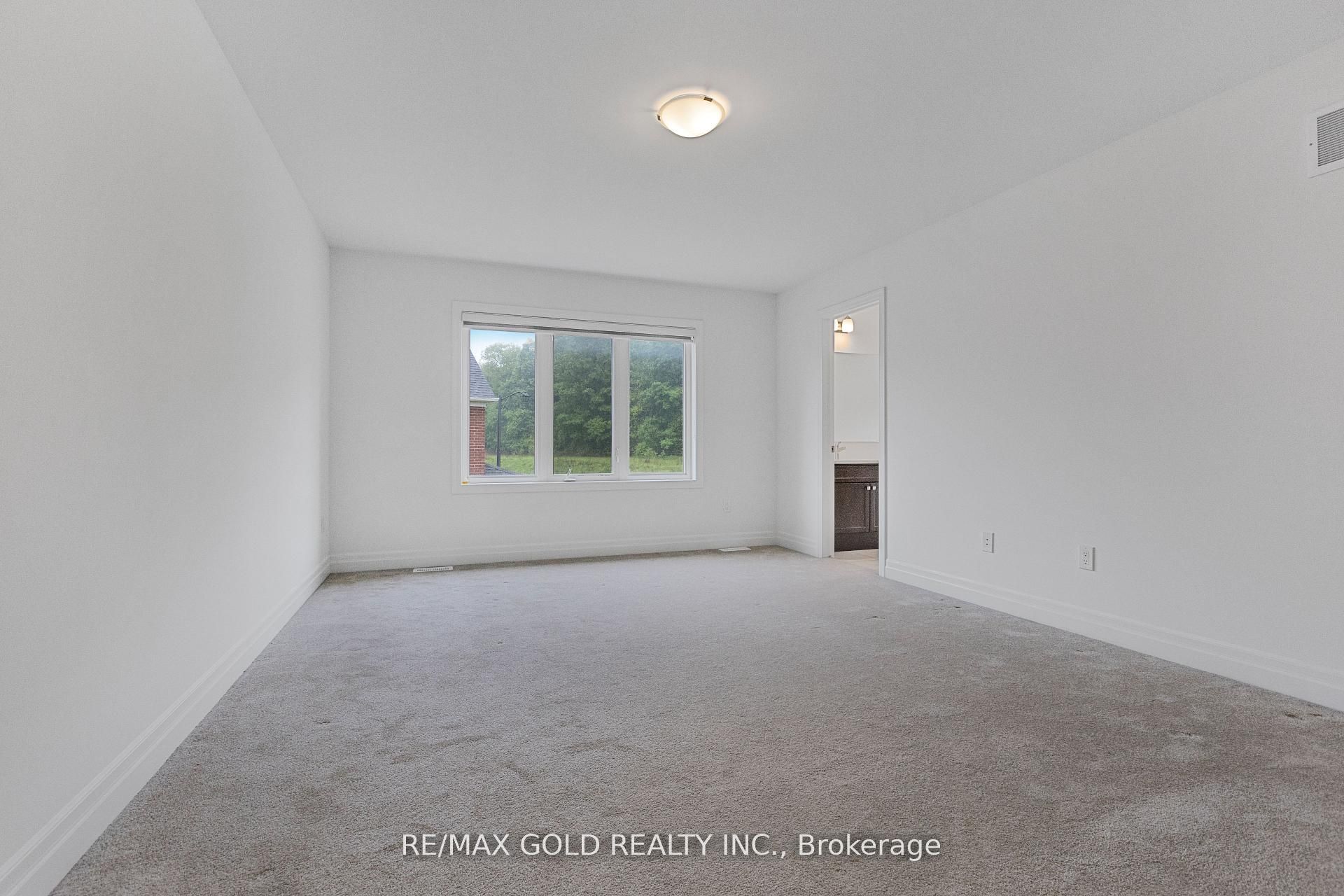 165 Forestwalk Street Property Photo 23