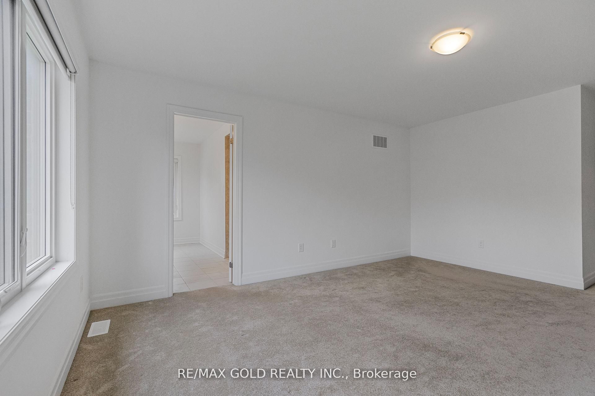 165 Forestwalk Street Property Photo 24