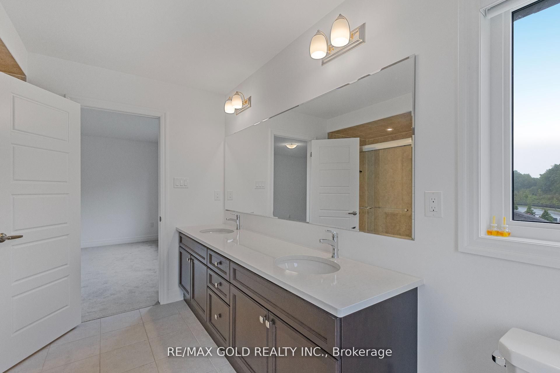 165 Forestwalk Street Property Photo 26