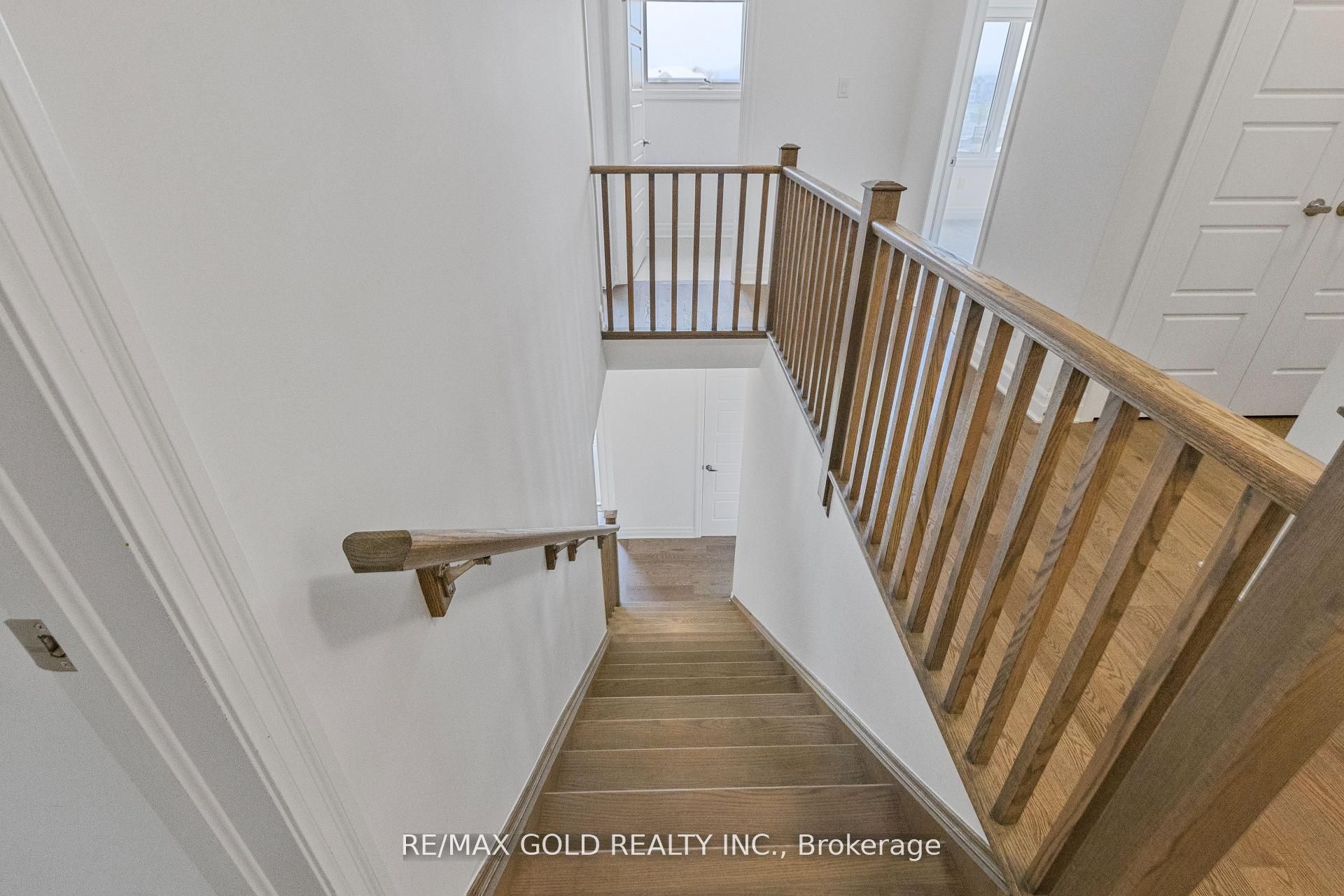 165 Forestwalk Street Property Photo 37