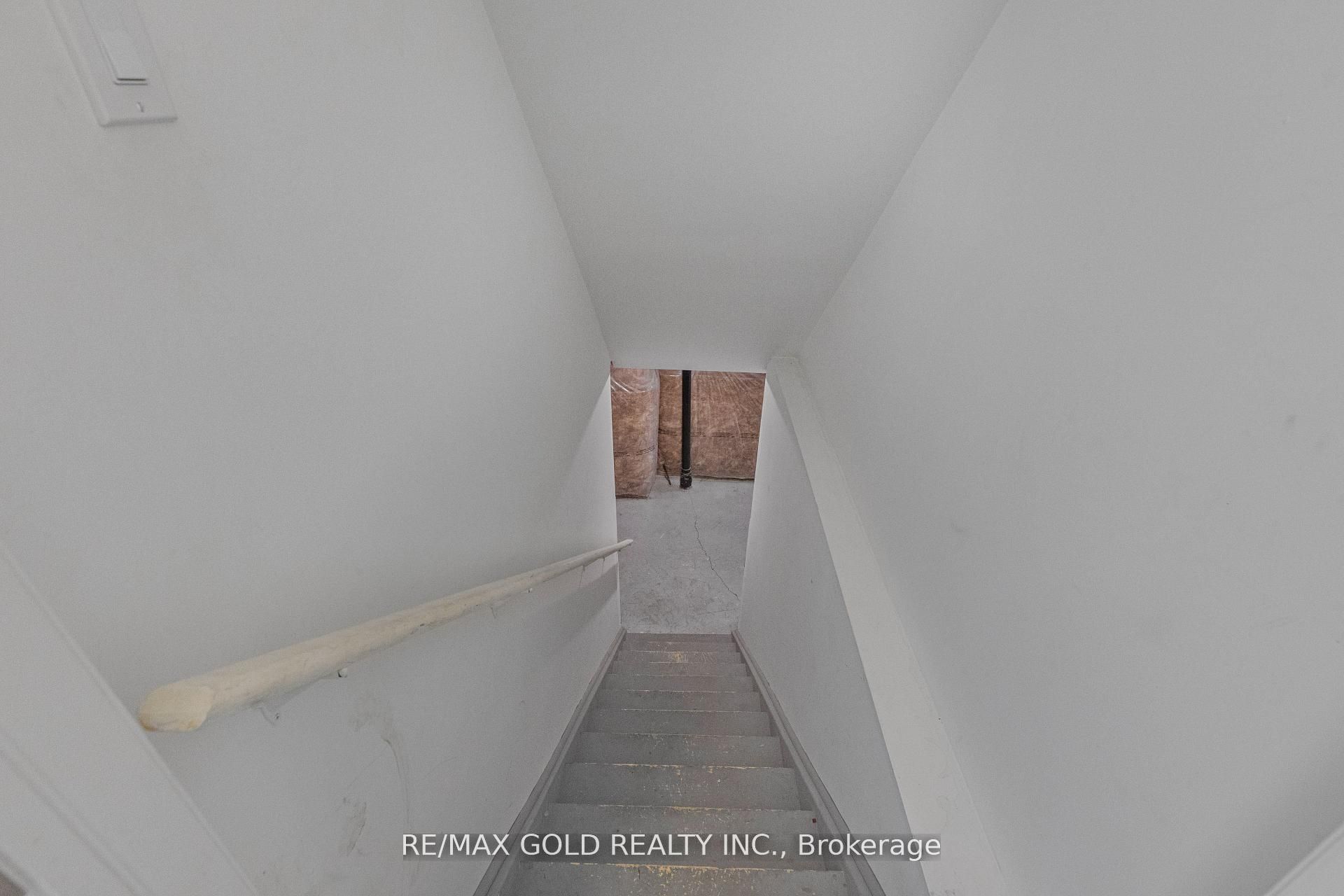 165 Forestwalk Street Property Photo 38
