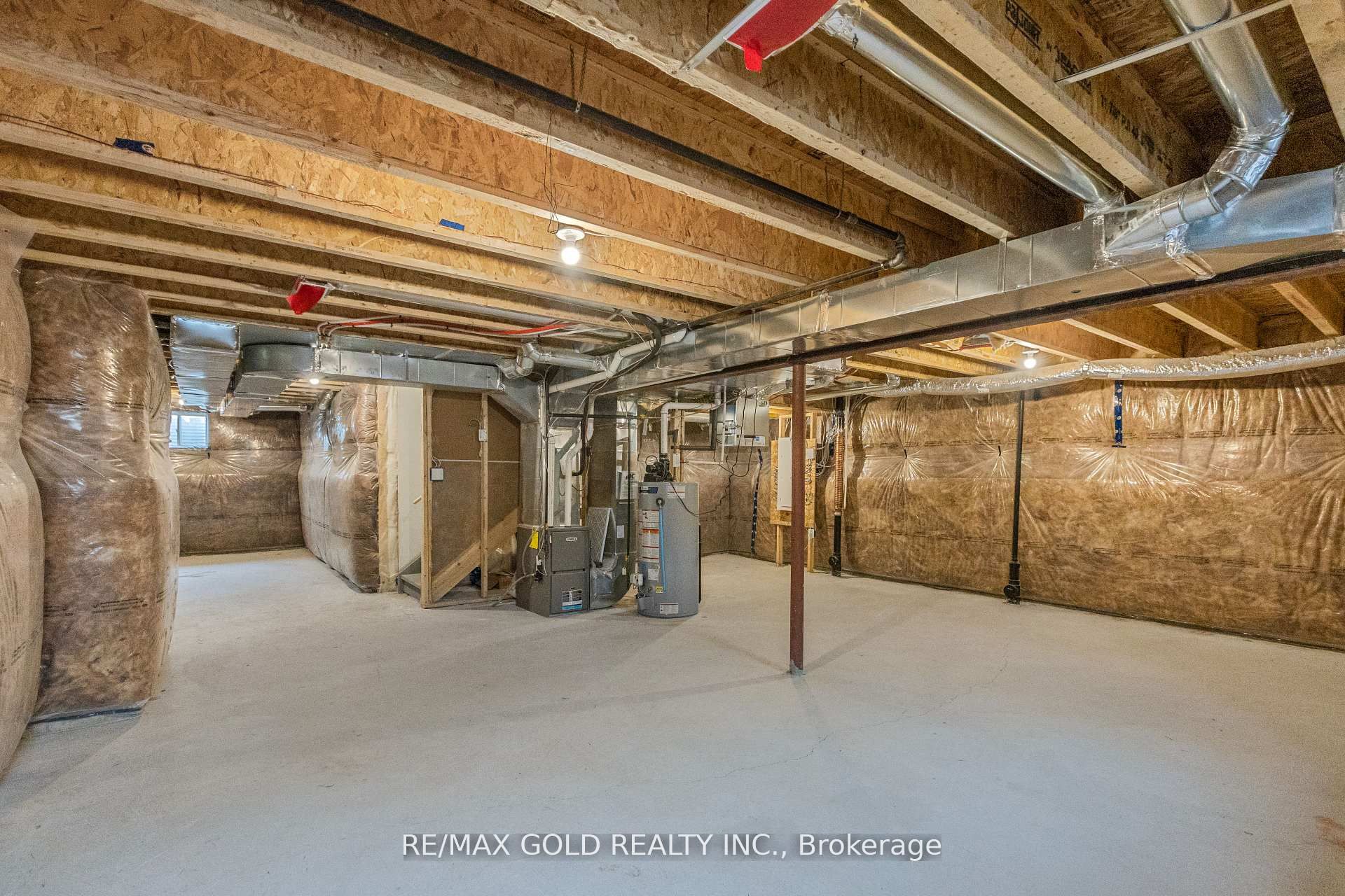 165 Forestwalk Street Property Photo 39