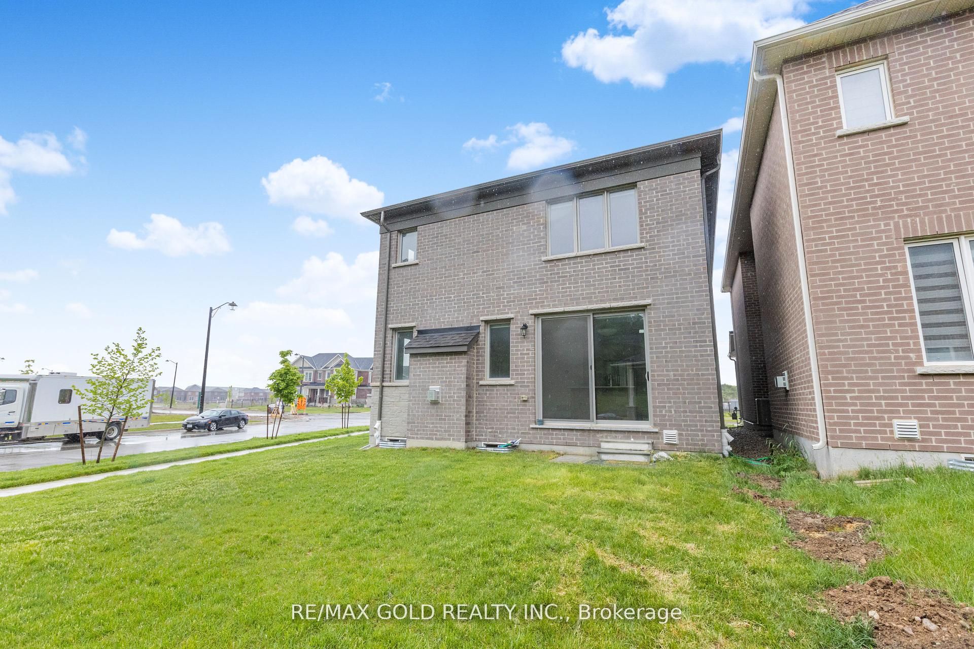 165 Forestwalk Street Property Photo 43